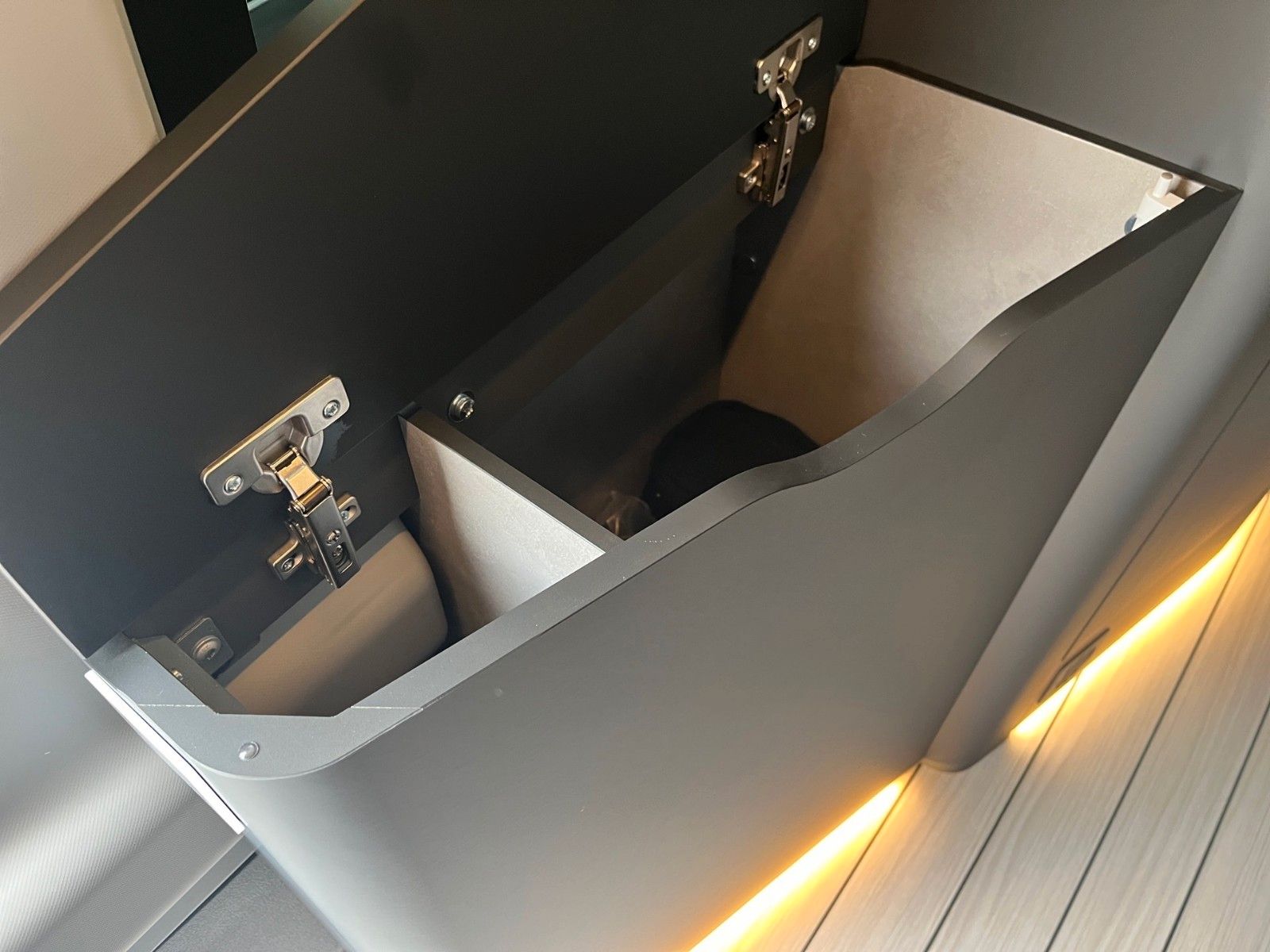 Fahrzeugabbildung Ford Nugget Plus AD Active