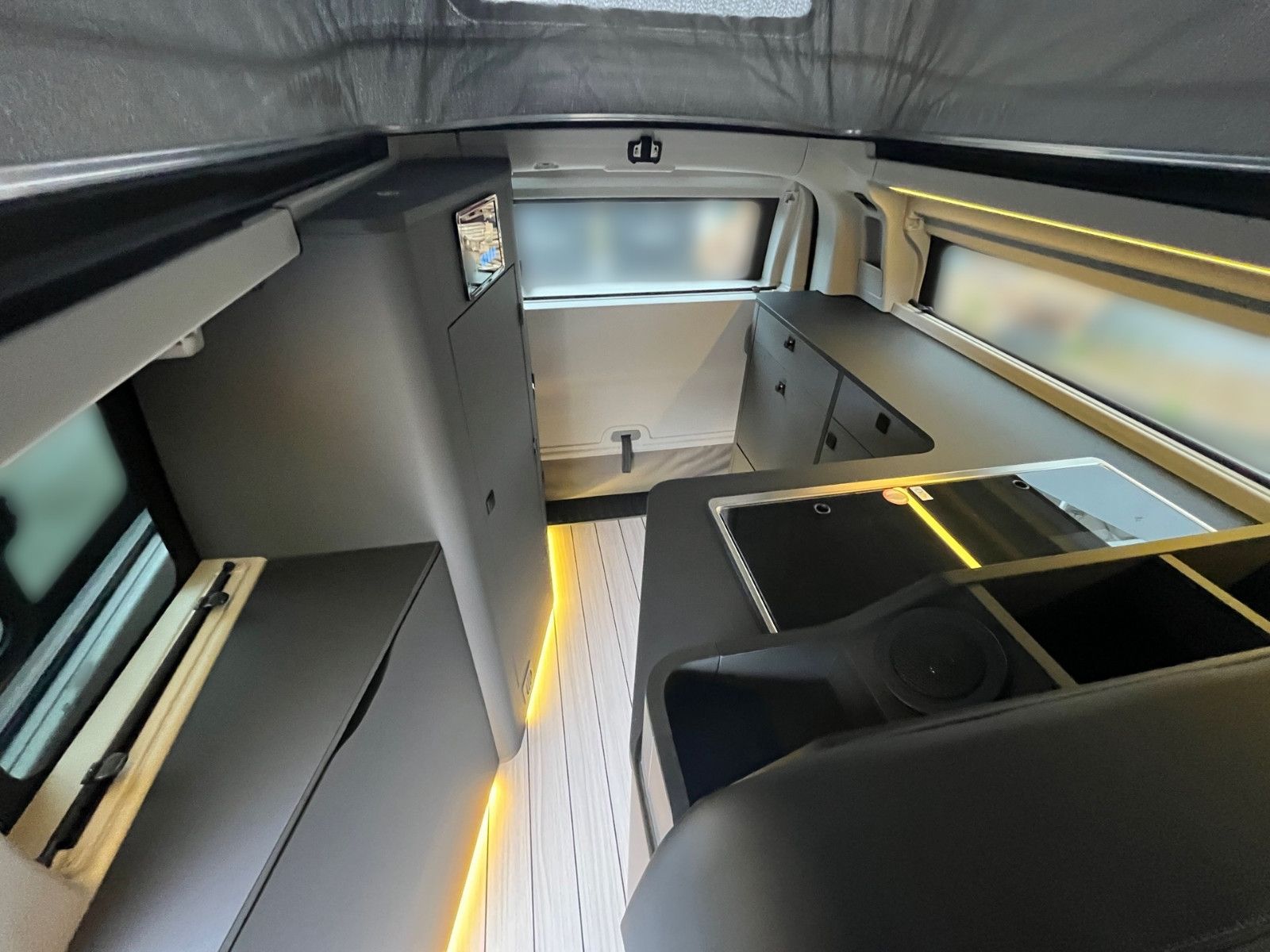 Fahrzeugabbildung Ford Nugget Plus AD Active