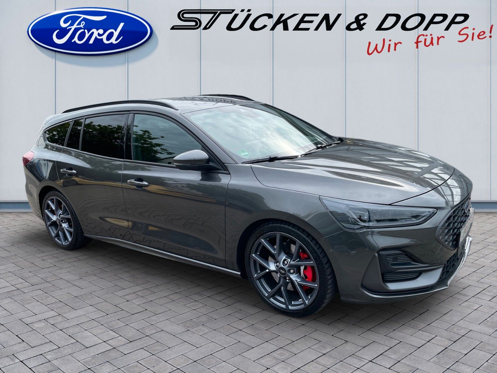 Fahrzeugabbildung Ford Focus Turnier 2.3 EcoBoost ST X+Matrix-LED+ACC+.