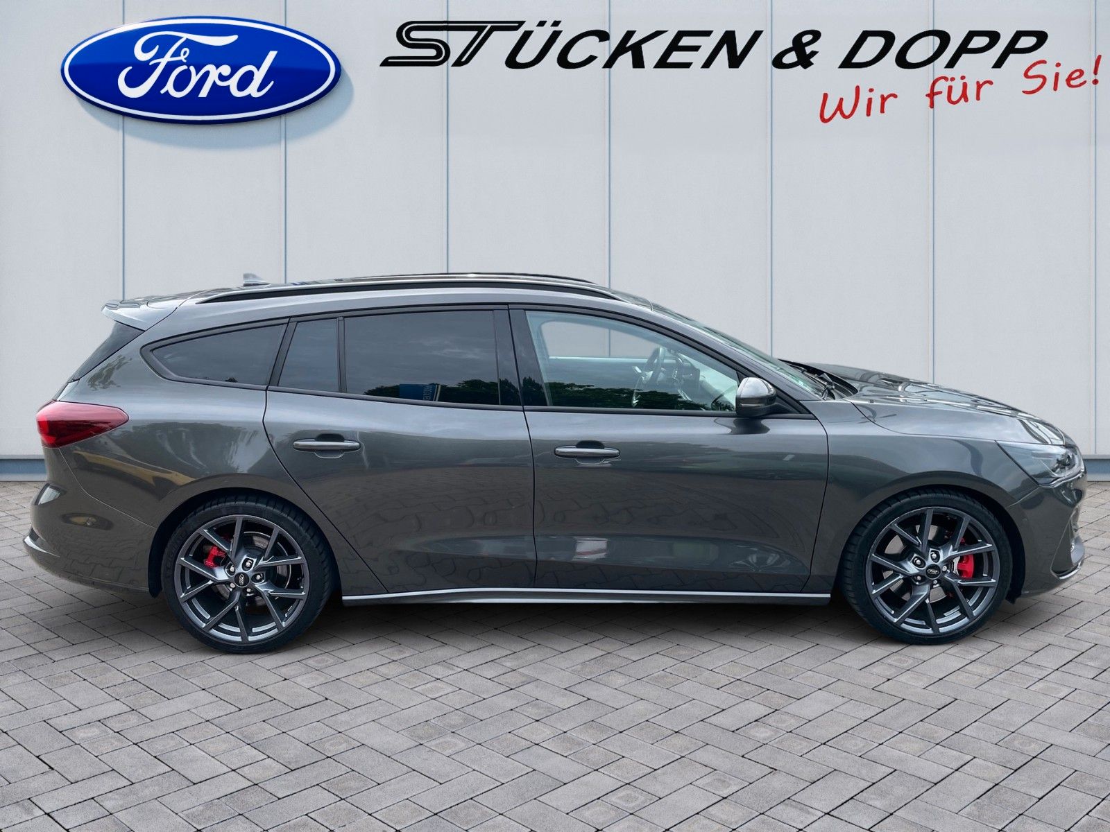 Fahrzeugabbildung Ford Focus Turnier 2.3 EcoBoost ST X+Matrix-LED+ACC+.