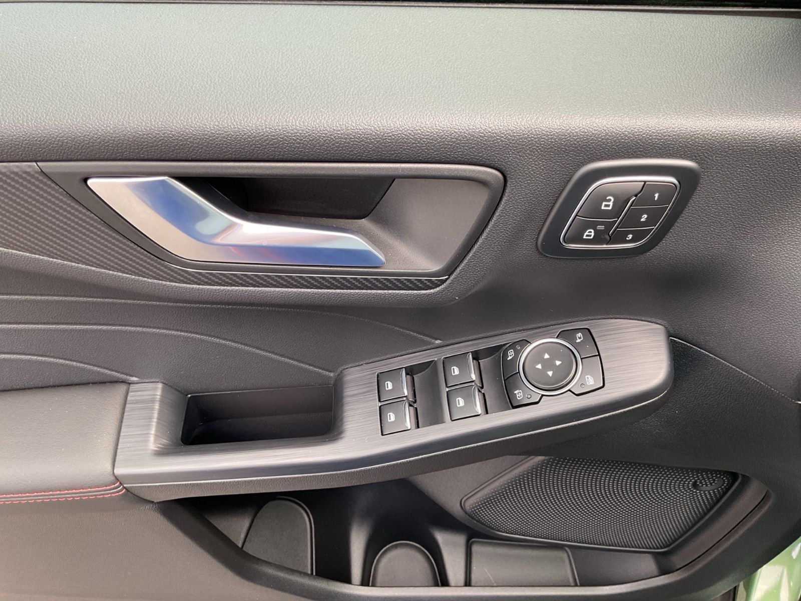 Fahrzeugabbildung Ford Kuga 2.5 PHEV ST-Line X