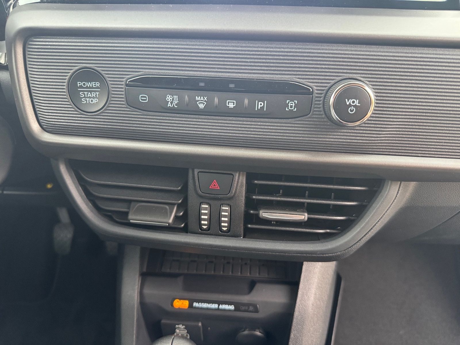 Fahrzeugabbildung Ford Tourneo Courier Titanium