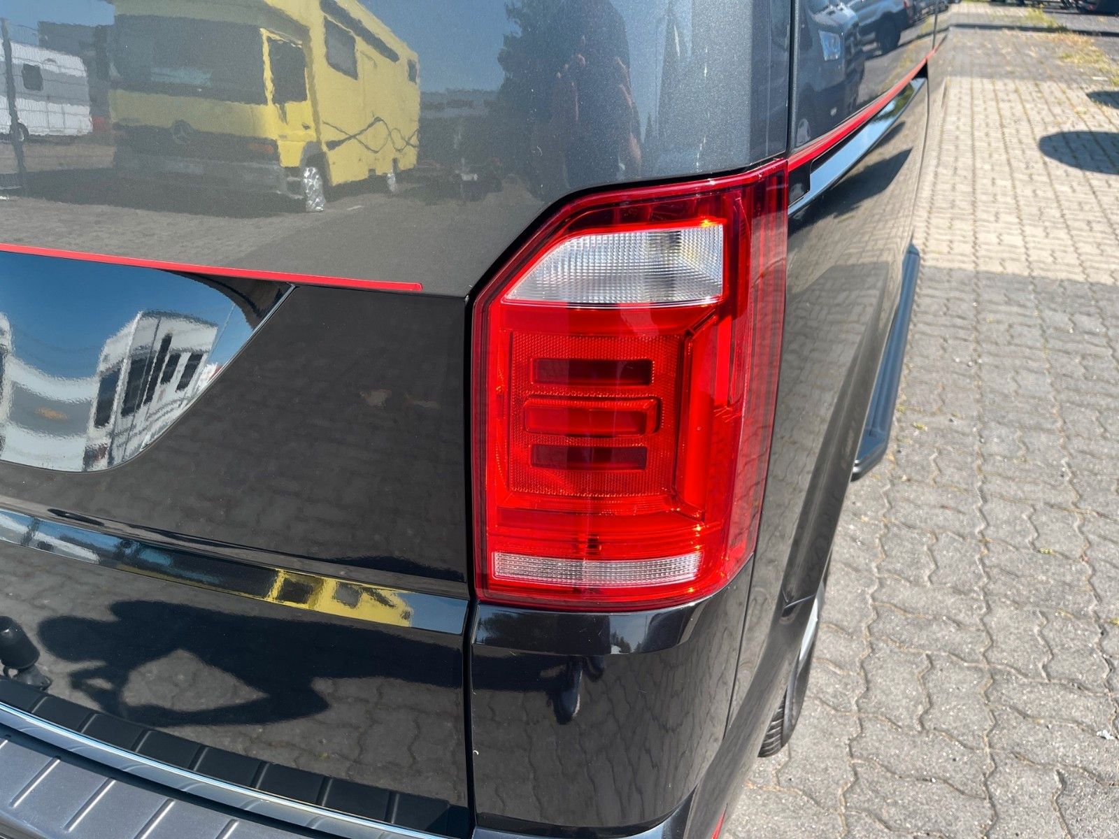 Fahrzeugabbildung Volkswagen T6 Multivan Highline ACC+Kamera+LED+Navi+AHK+...