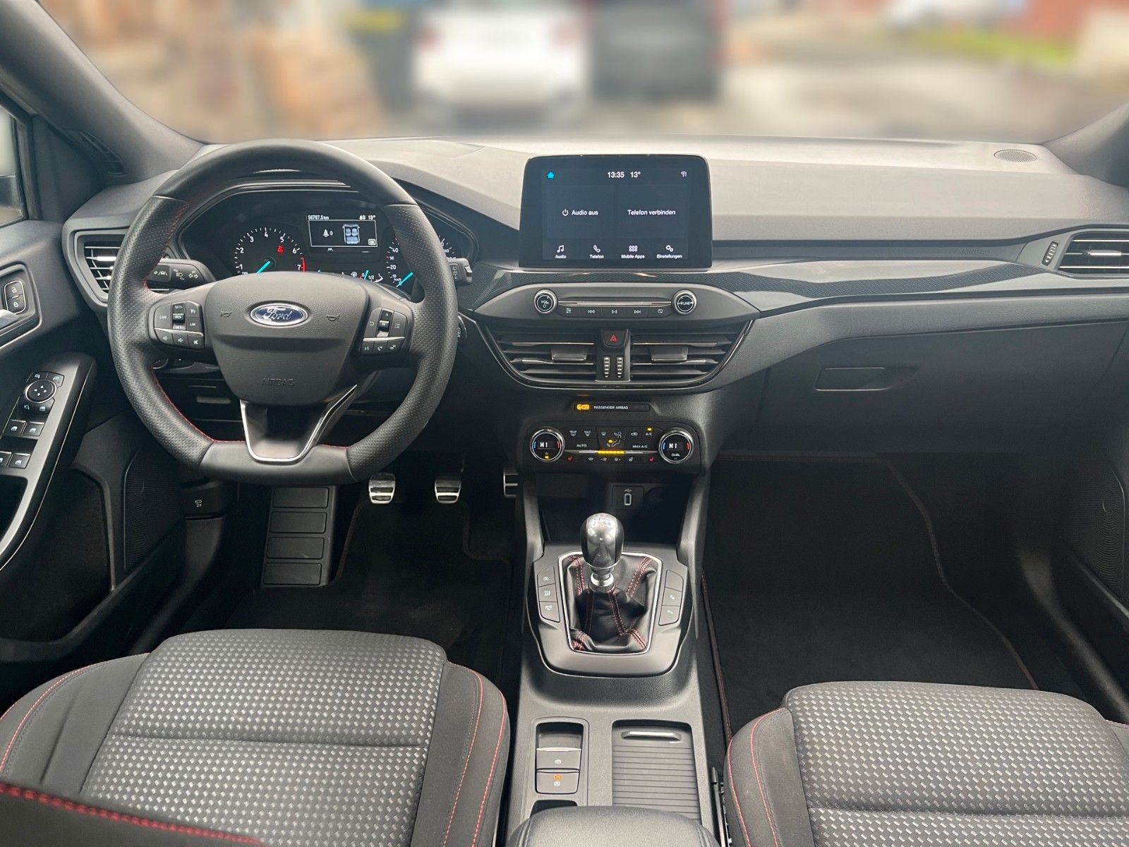 Fahrzeugabbildung Ford Focus 1.0 EcoBoost ST-Line+KeyFree+Kamera+...
