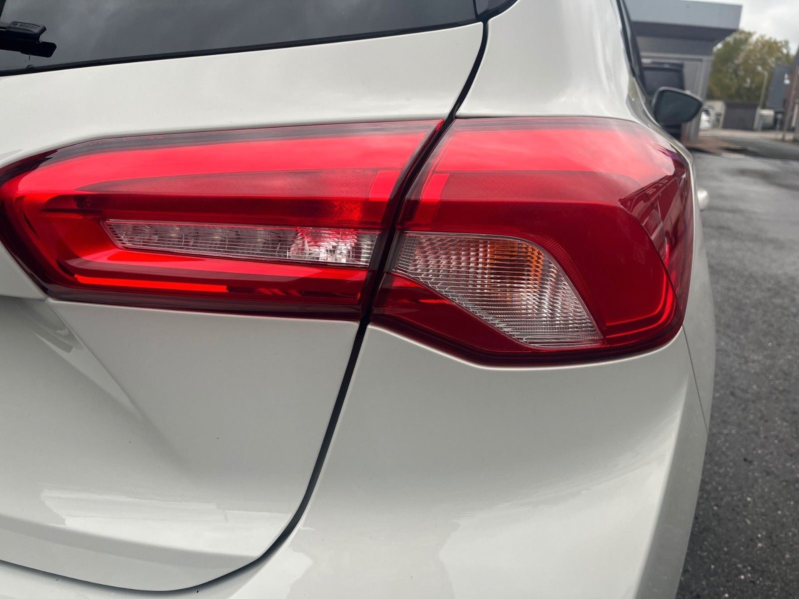 Fahrzeugabbildung Ford Focus 1.0 EcoBoost ST-Line+KeyFree+Kamera+...