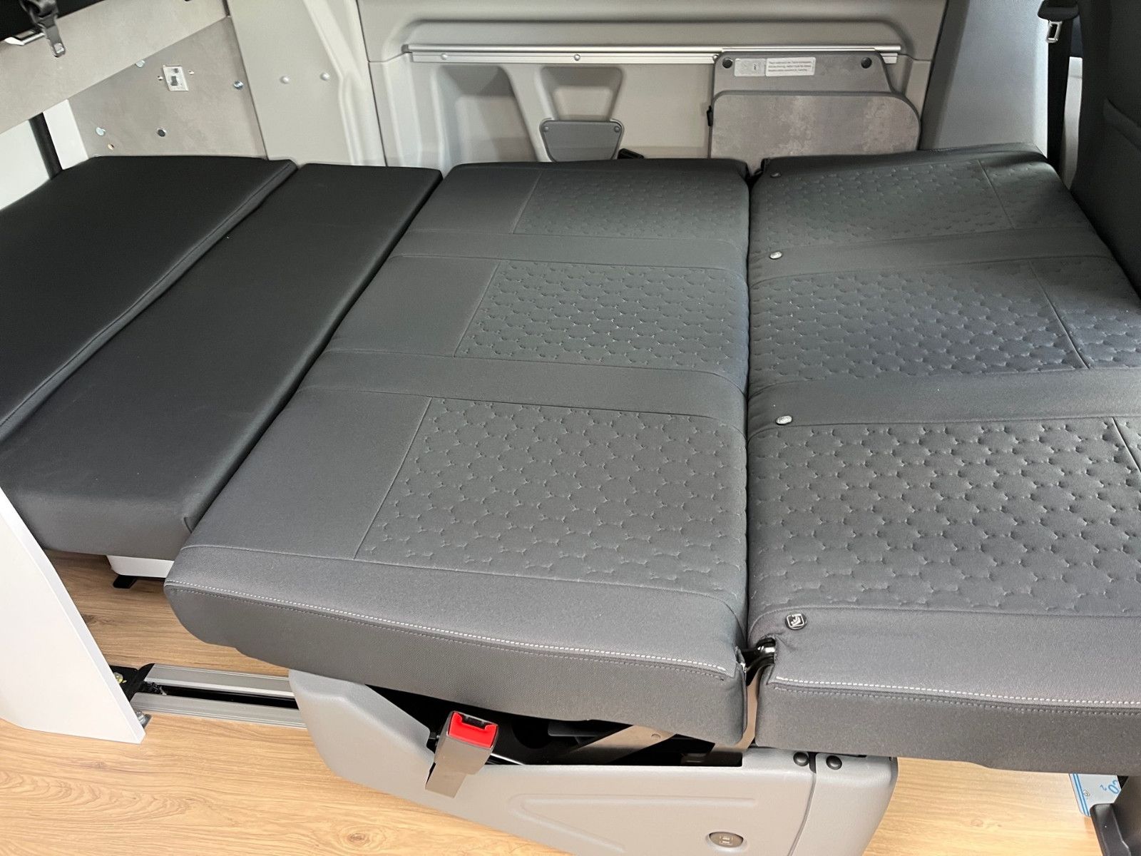 Fahrzeugabbildung Ford Nugget Plus Titanium V710 0,99% Finanzierung!!!