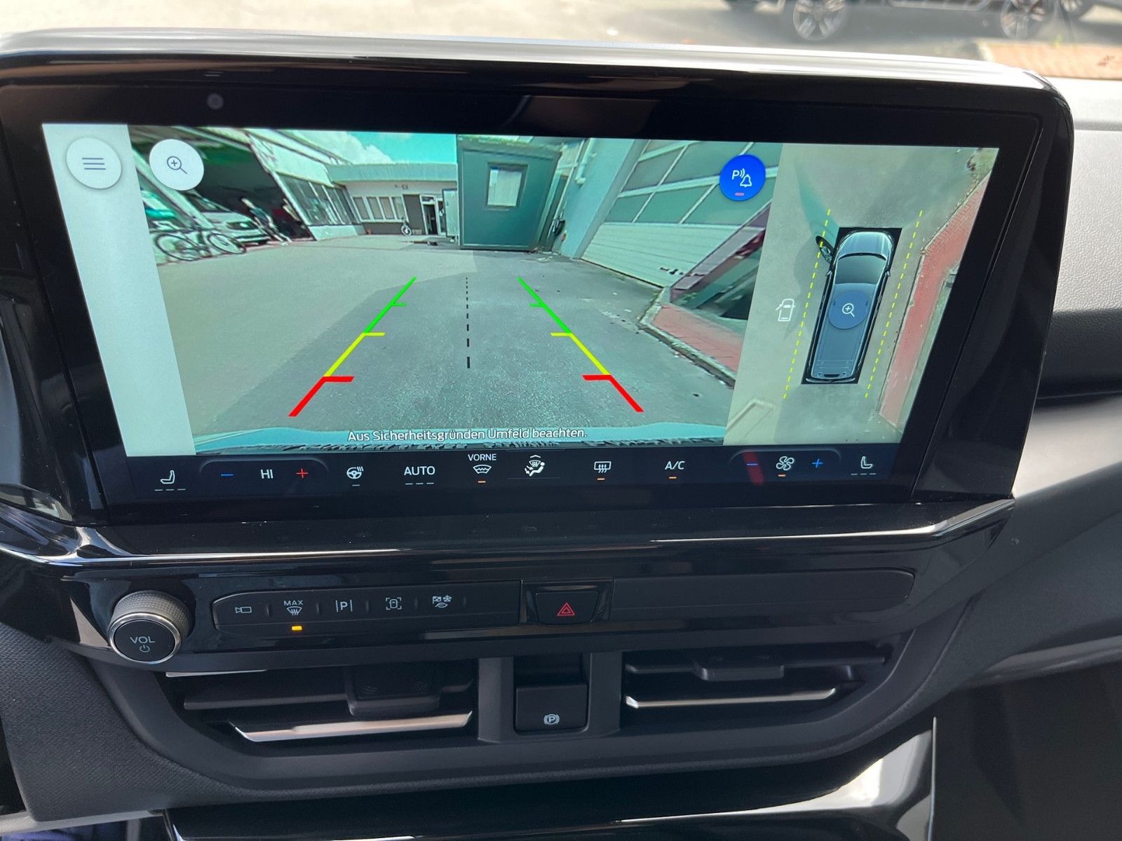 Fahrzeugabbildung Ford Nugget Plus Titanium V710 0,99% Finanzierung!!!