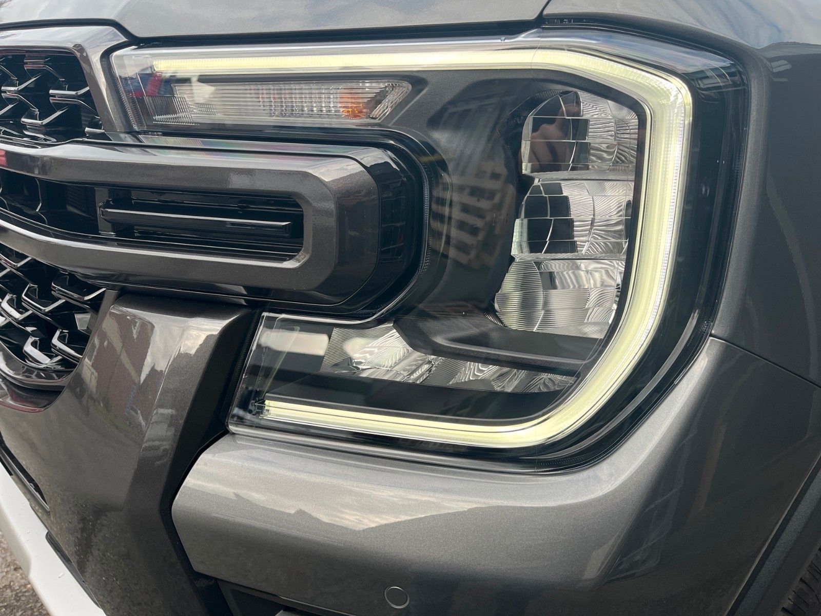 Fahrzeugabbildung Ford Ranger 2.3 PHEV Wildtrak+AHK+ACC+B&O+360°-Kamer
