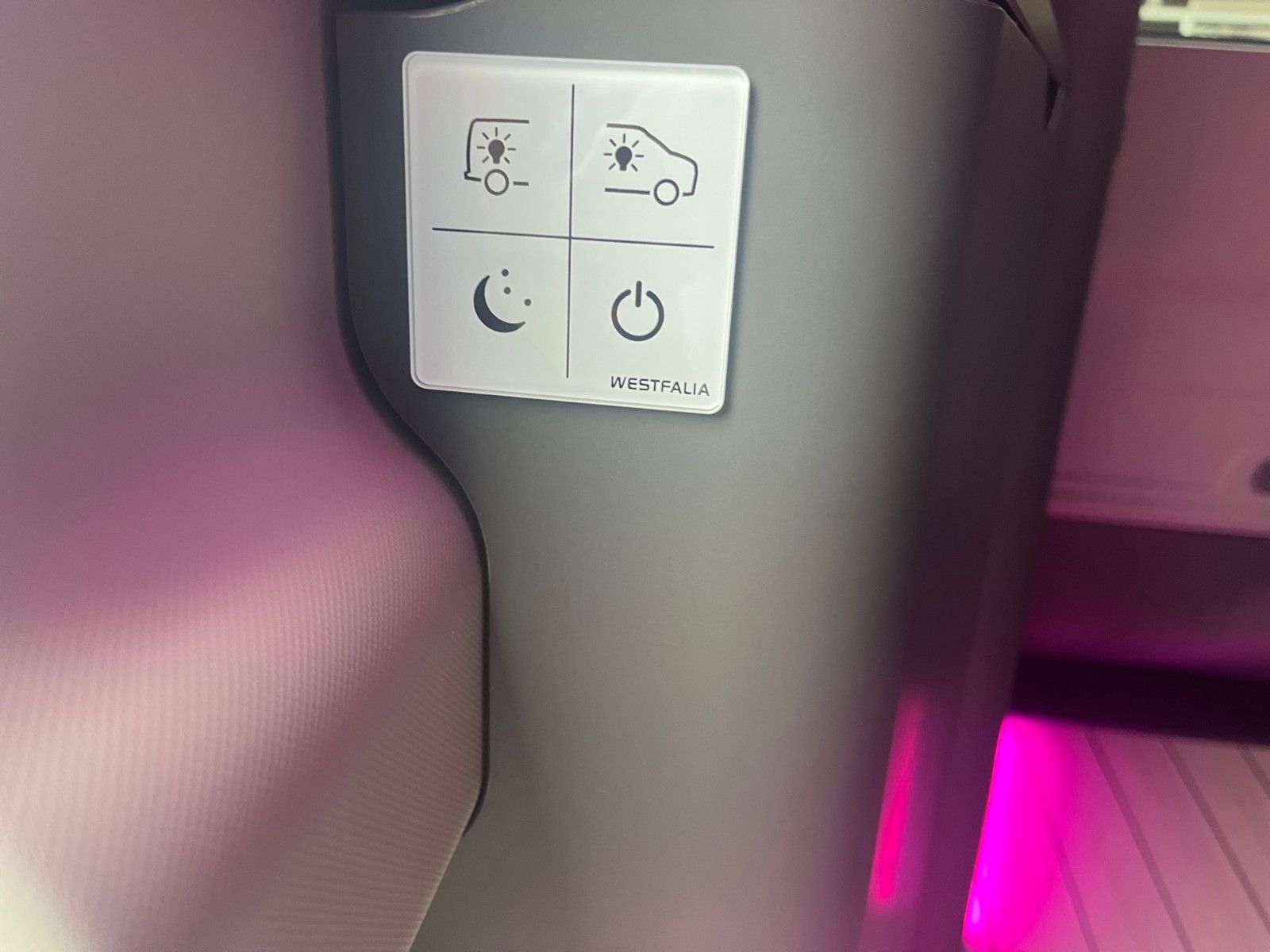 Fahrzeugabbildung Ford Nugget Active V710 0,99% Finanzierung!!!