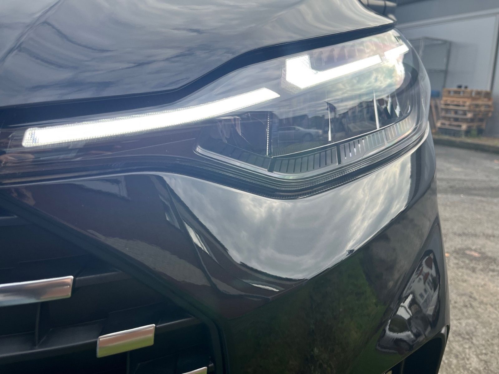 Fahrzeugabbildung Ford Nugget Plus Titanium V710 0,99% Finanzierung!!!