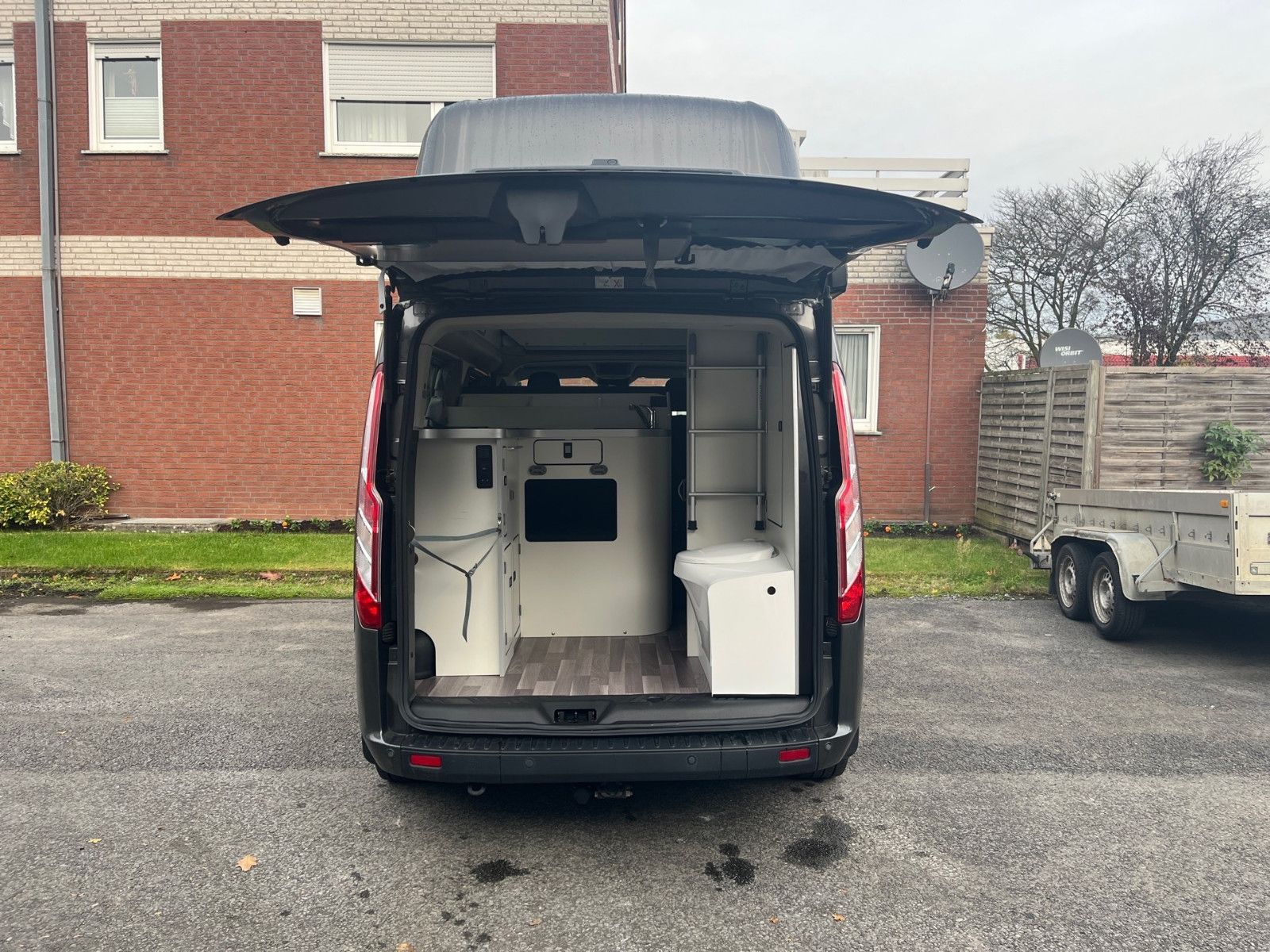 Fahrzeugabbildung Ford Nugget Plus Hochdach