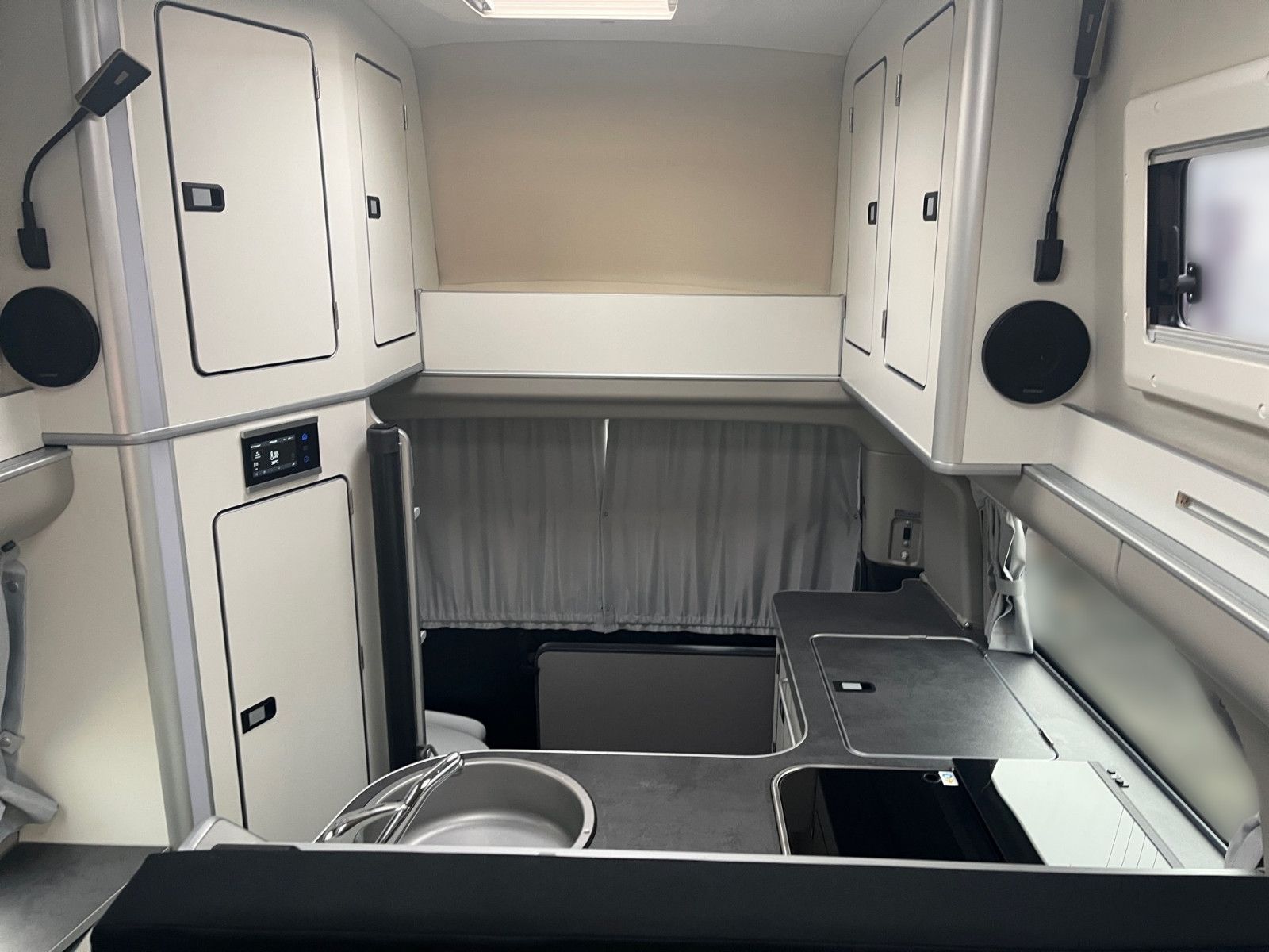 Fahrzeugabbildung Ford Nugget Plus Hochdach