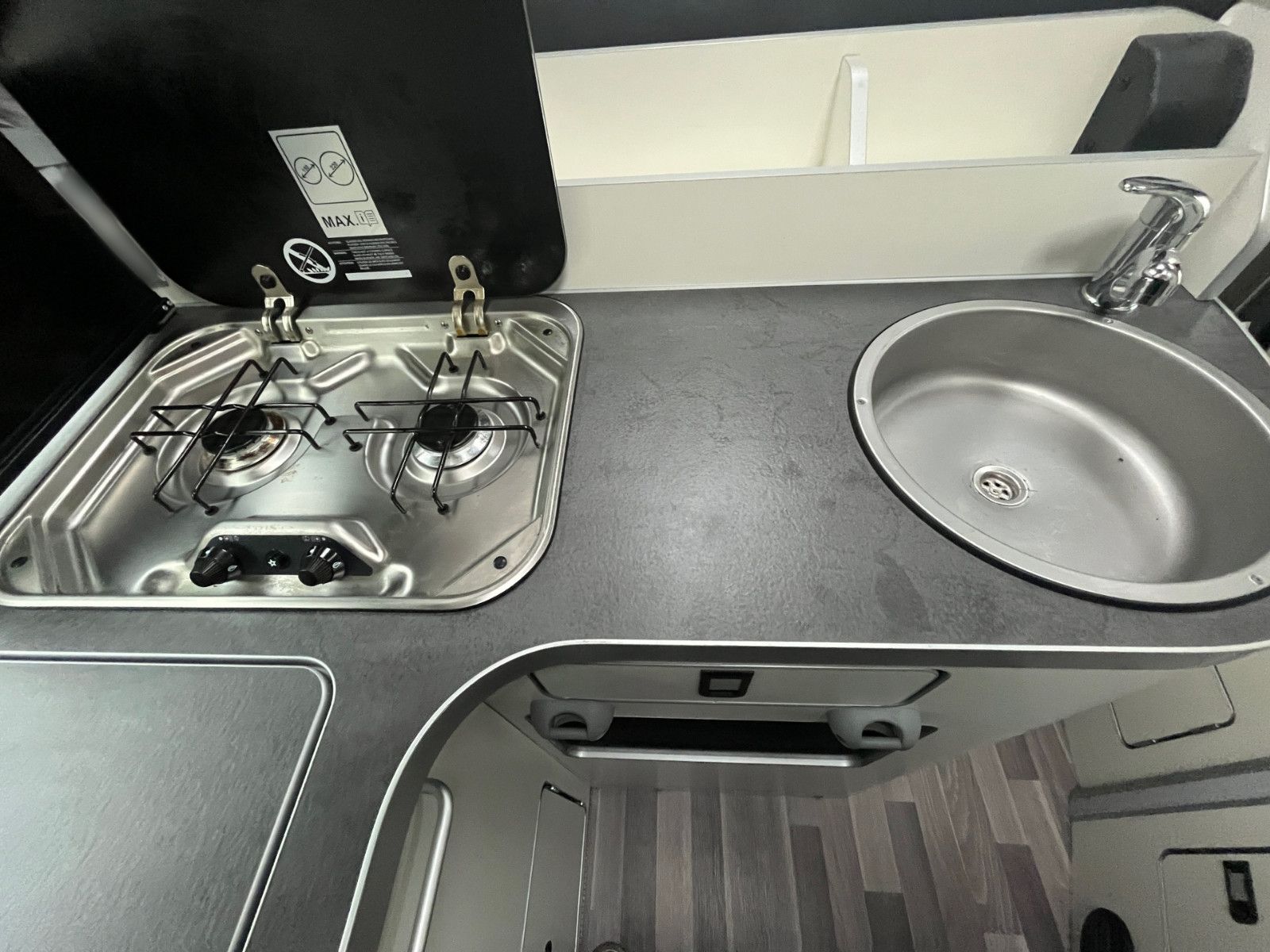 Fahrzeugabbildung Ford Nugget Plus Hochdach