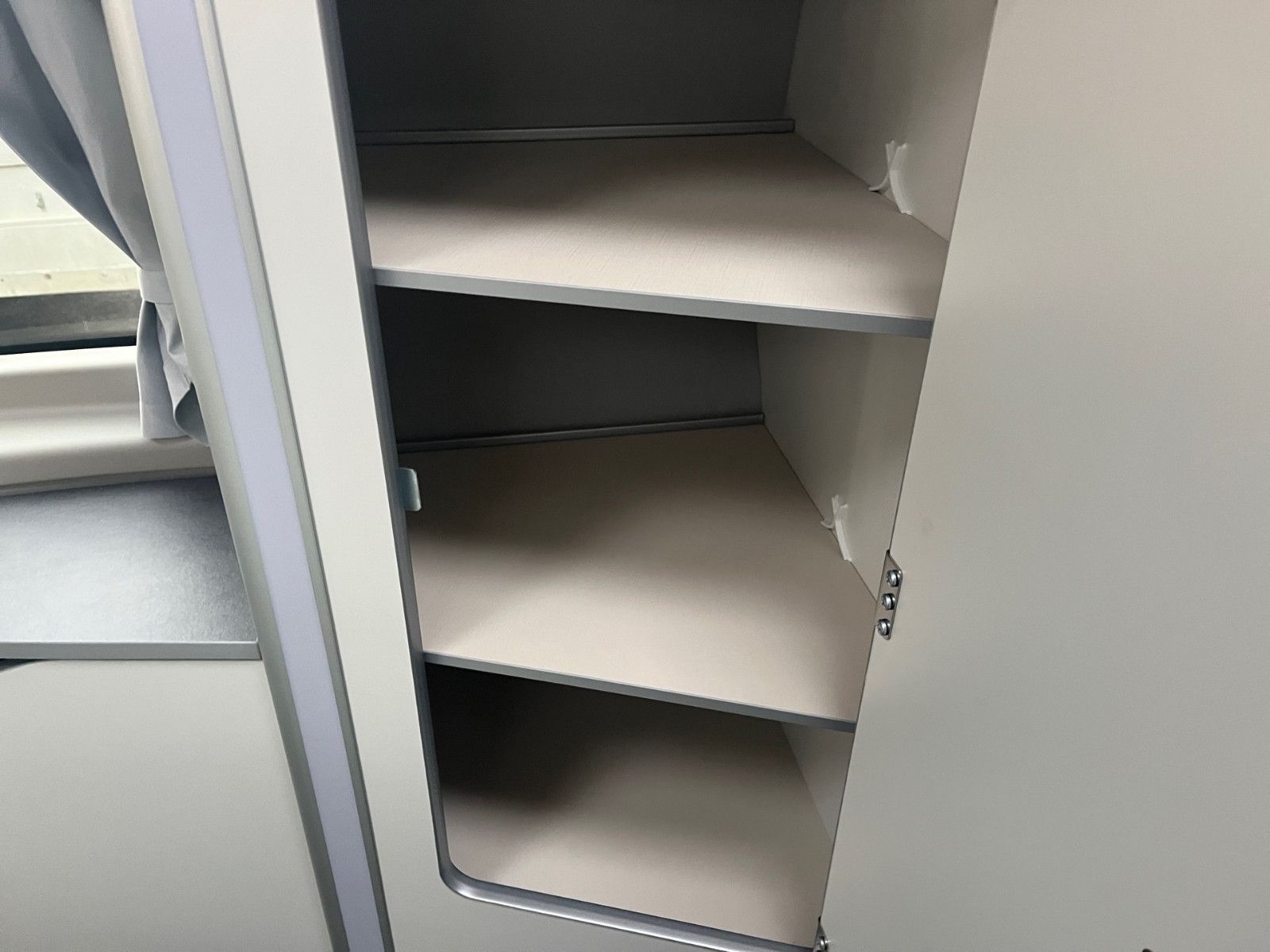 Fahrzeugabbildung Ford Nugget Plus Hochdach