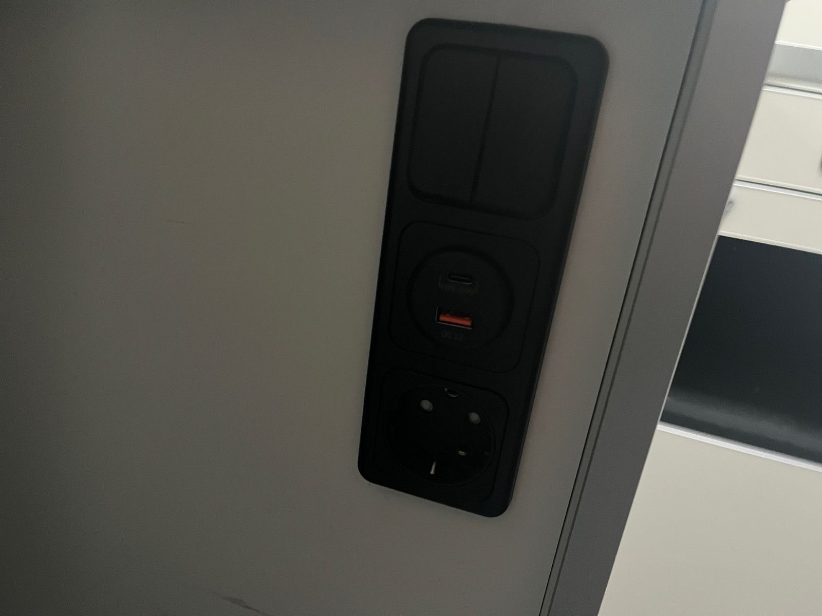 Fahrzeugabbildung Ford Nugget Plus Hochdach