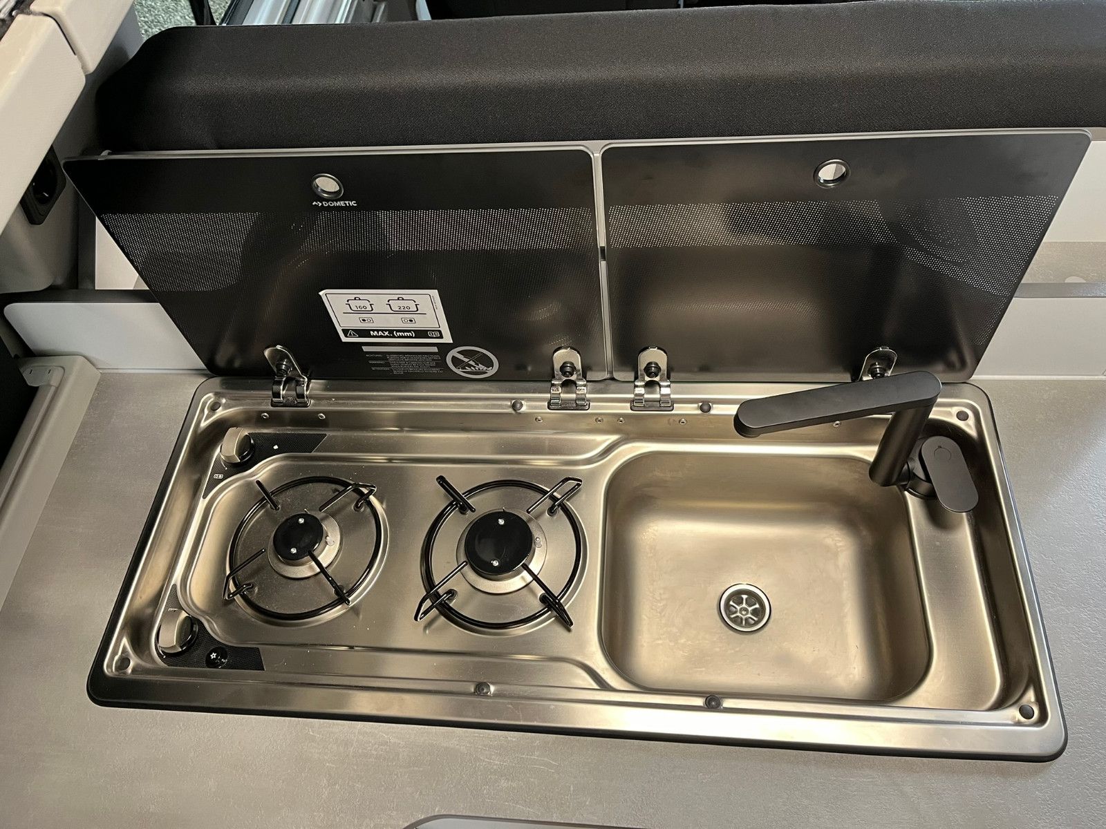 Fahrzeugabbildung Ford Nugget AD Titanium V710 0,99% Finanzierung