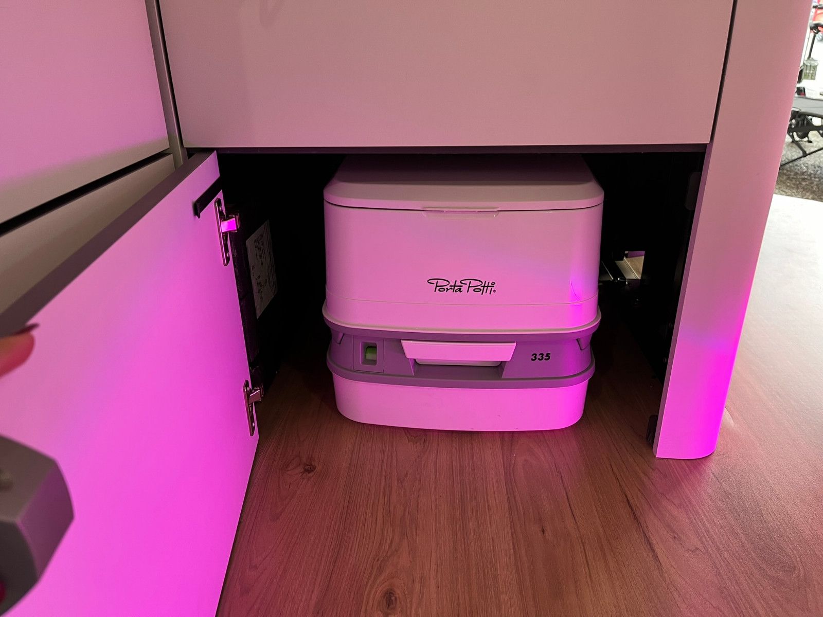 Fahrzeugabbildung Ford Nugget AD Titanium V710 0,99% Finanzierung