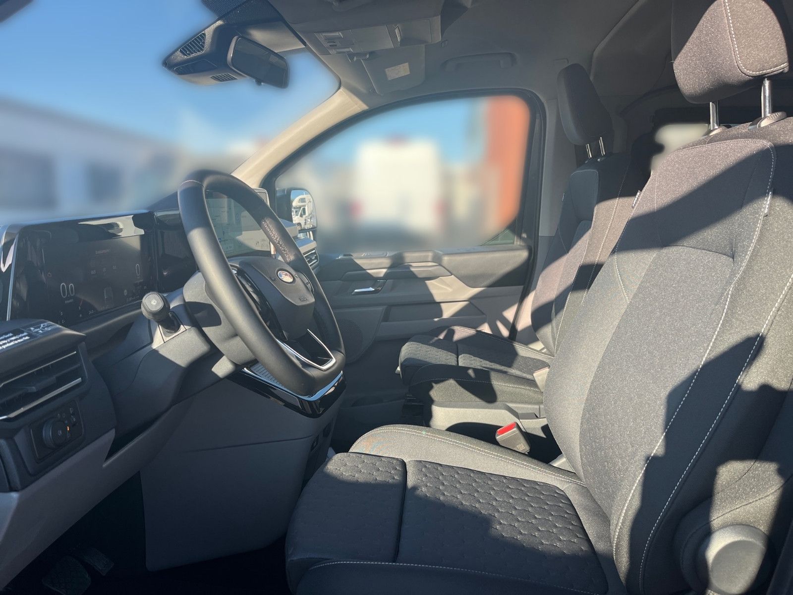 Fahrzeugabbildung Ford Nugget Plus Titanium V710 0,99% Finanzierung!!!