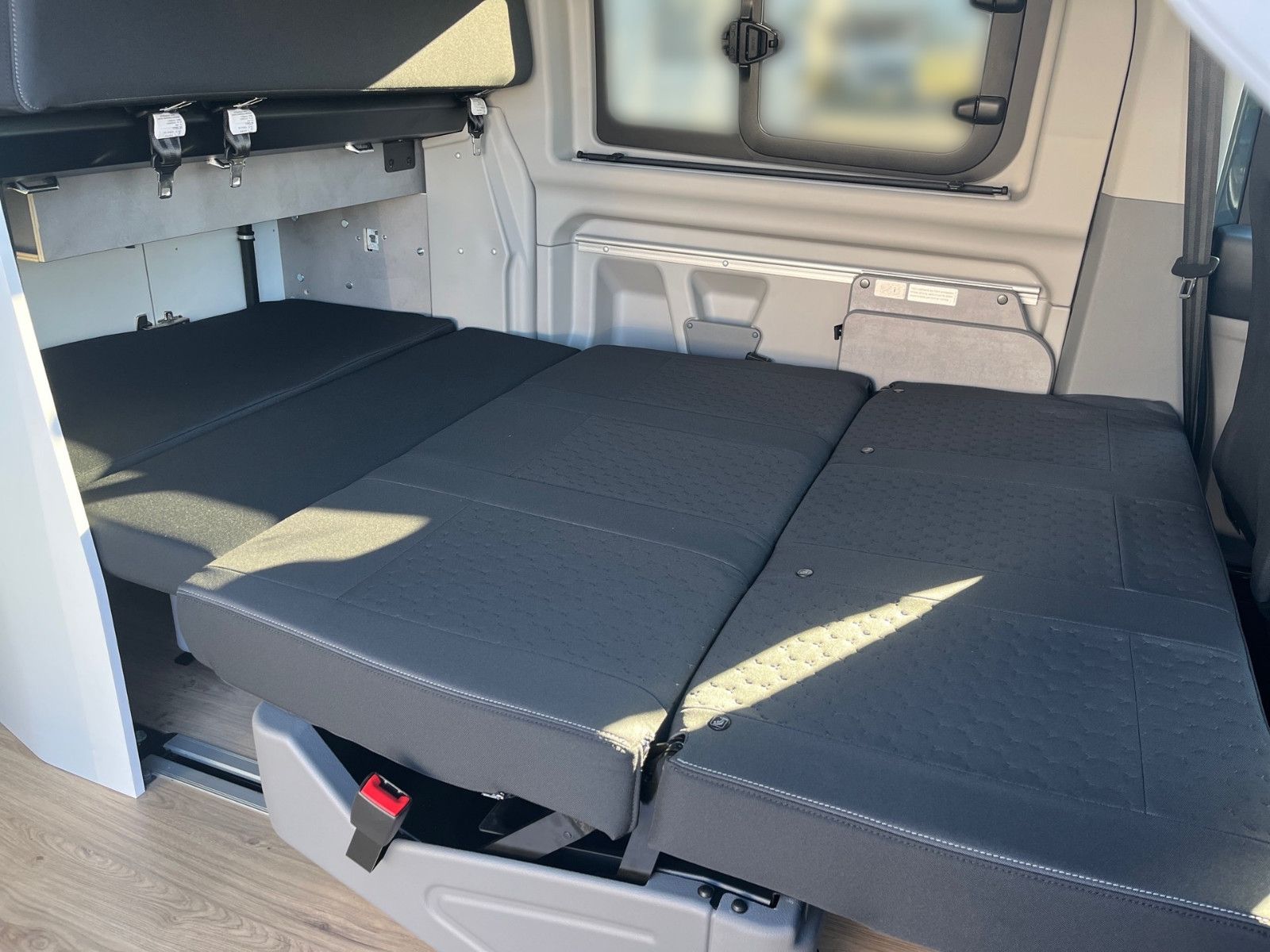 Fahrzeugabbildung Ford Nugget Plus Titanium V710 0,99% Finanzierung!!!