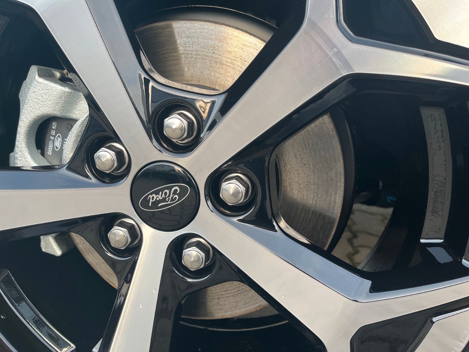 Fahrzeugabbildung Ford Puma ST-Line