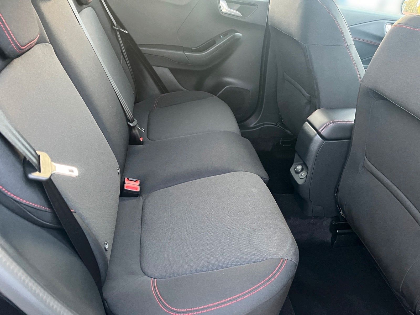 Fahrzeugabbildung Ford Puma ST-Line