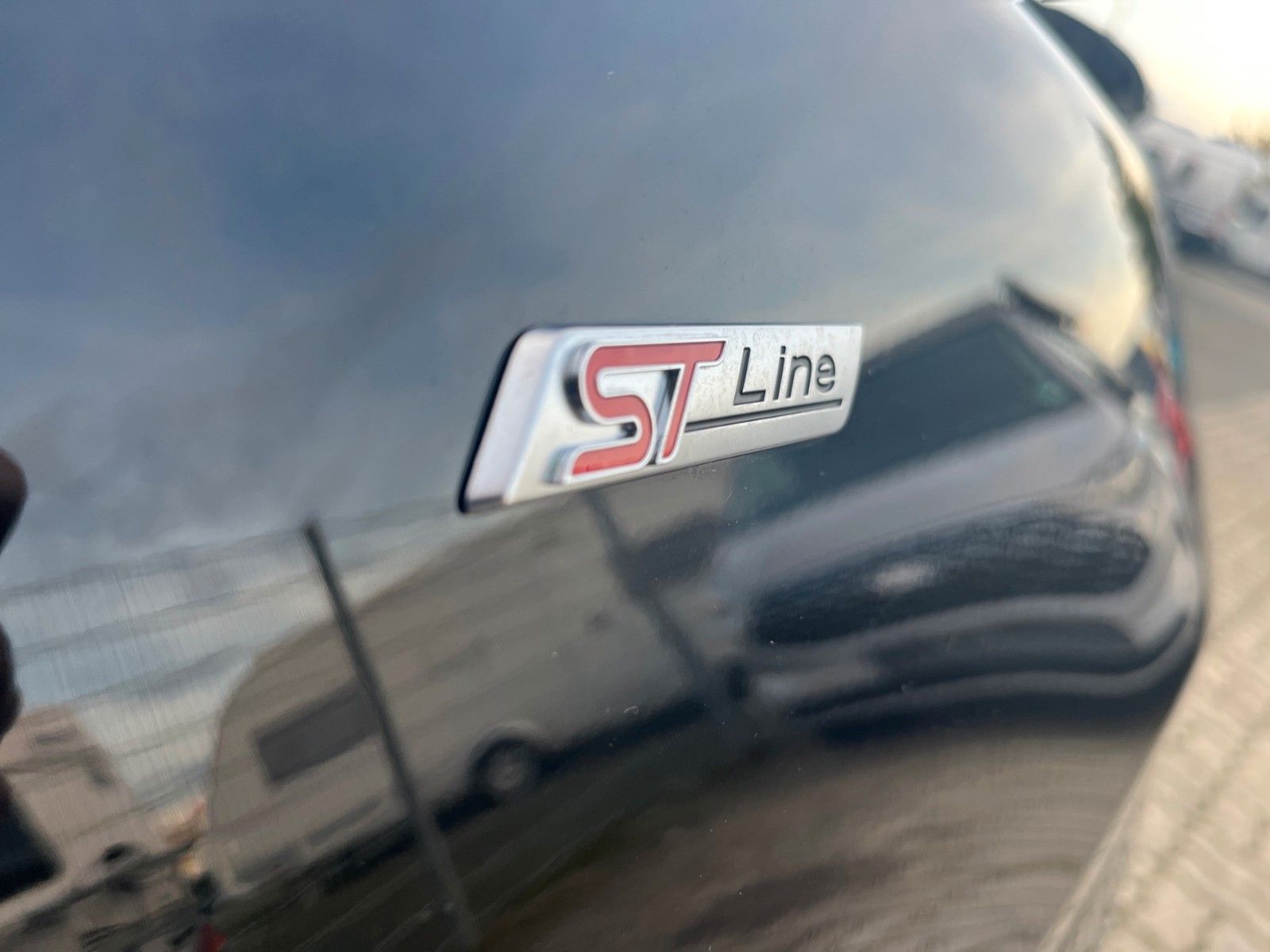 Fahrzeugabbildung Ford Puma ST-Line