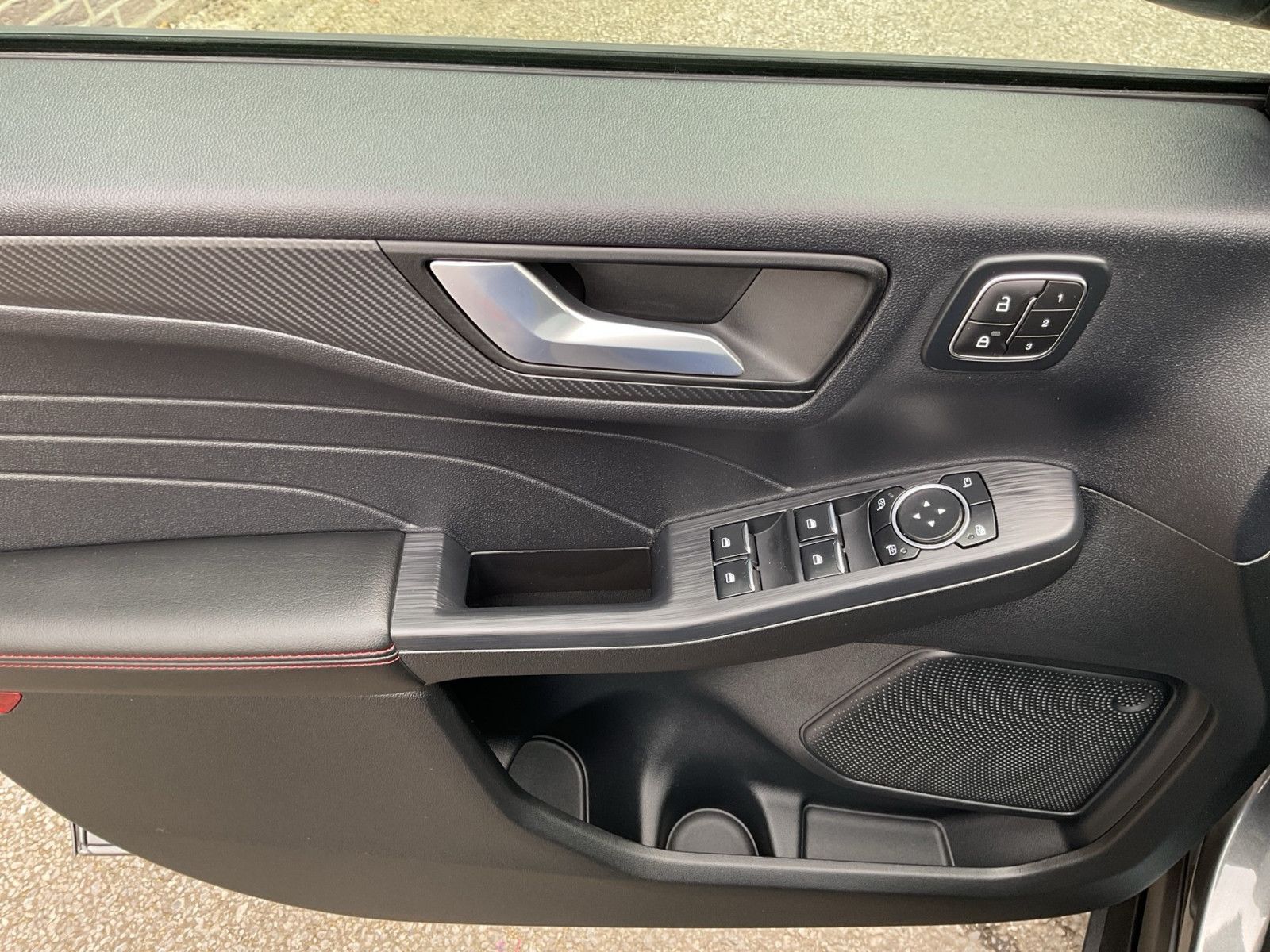 Fahrzeugabbildung Ford Kuga PHEV ST-Line X+ACC+el.AHK+LED+B&O+...