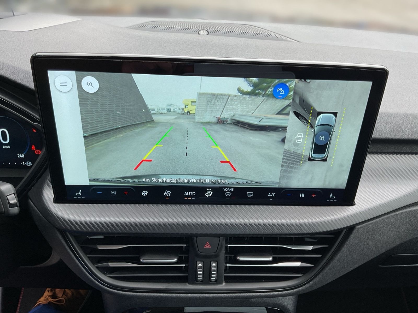 Fahrzeugabbildung Ford Kuga PHEV ST-Line X+ACC+el.AHK+LED+B&O+...