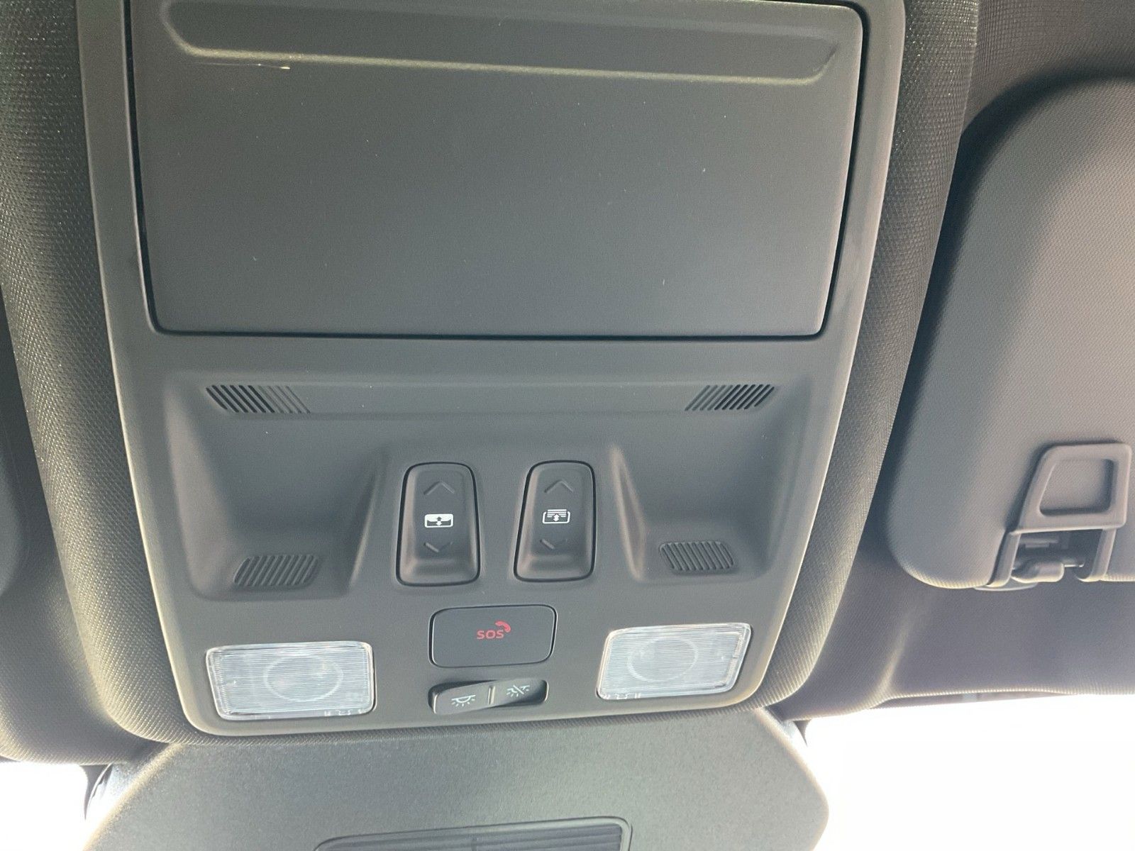 Fahrzeugabbildung Ford Kuga 2.5 PHEV ST-Line X+Panorama+el.AHK+Matrix+.