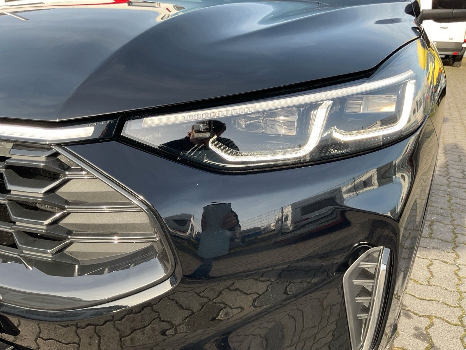 Fahrzeugabbildung Ford Kuga 2.5 PHEV ST-Line X+Panorama+el.AHK+Matrix+.