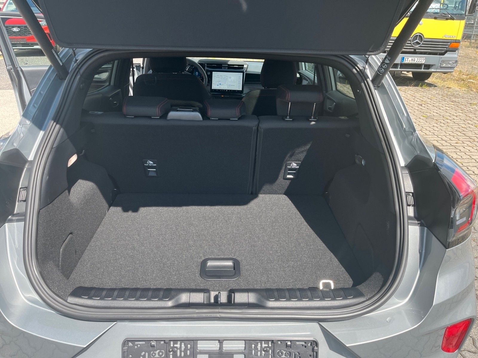 Fahrzeugabbildung Ford Puma 1.0 EcoBoost ST-Line+Panoramadach+LED+360°-