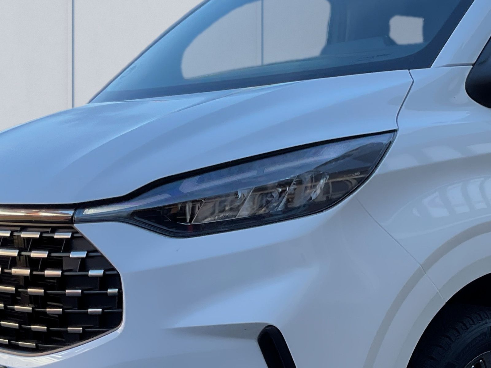 Fahrzeugabbildung Ford Tourneo Custom 2.0 EB Titanium*NEUES MODELL*+ACC