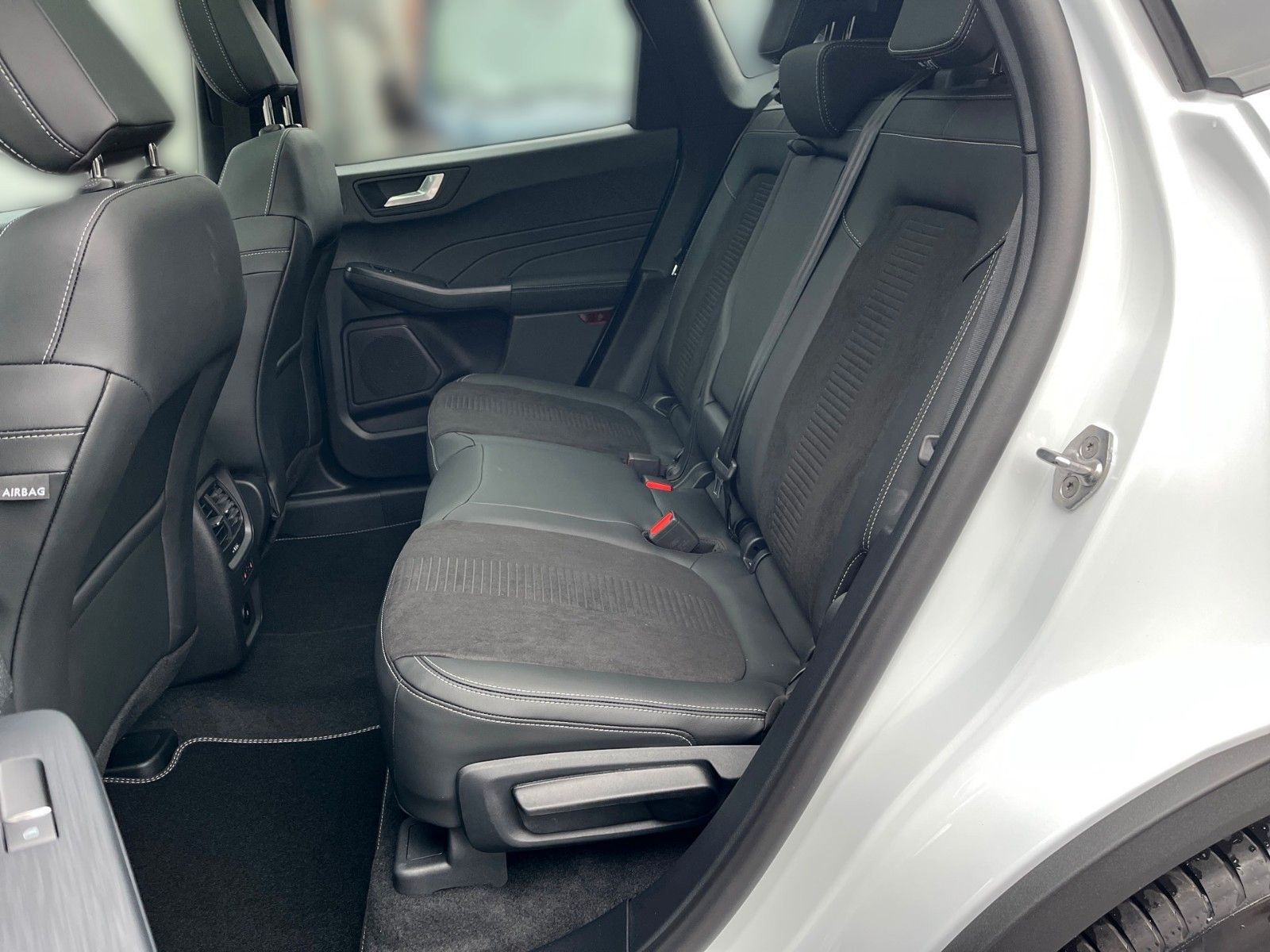 Fahrzeugabbildung Ford Kuga Plug-In Hybrid Active X*MatrixLED+el.AHK+..