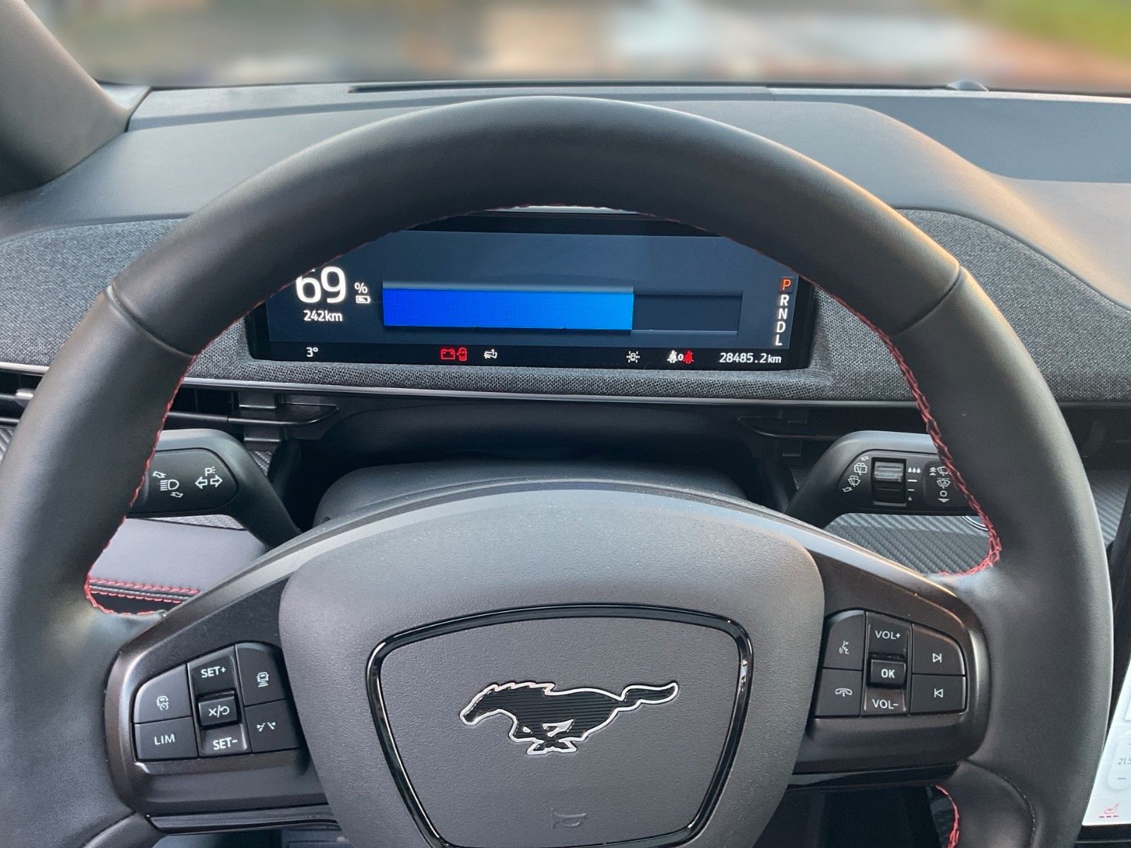 Fahrzeugabbildung Ford Mustang MACH-E AWD+Matrix-LED+B&O+ACC+...