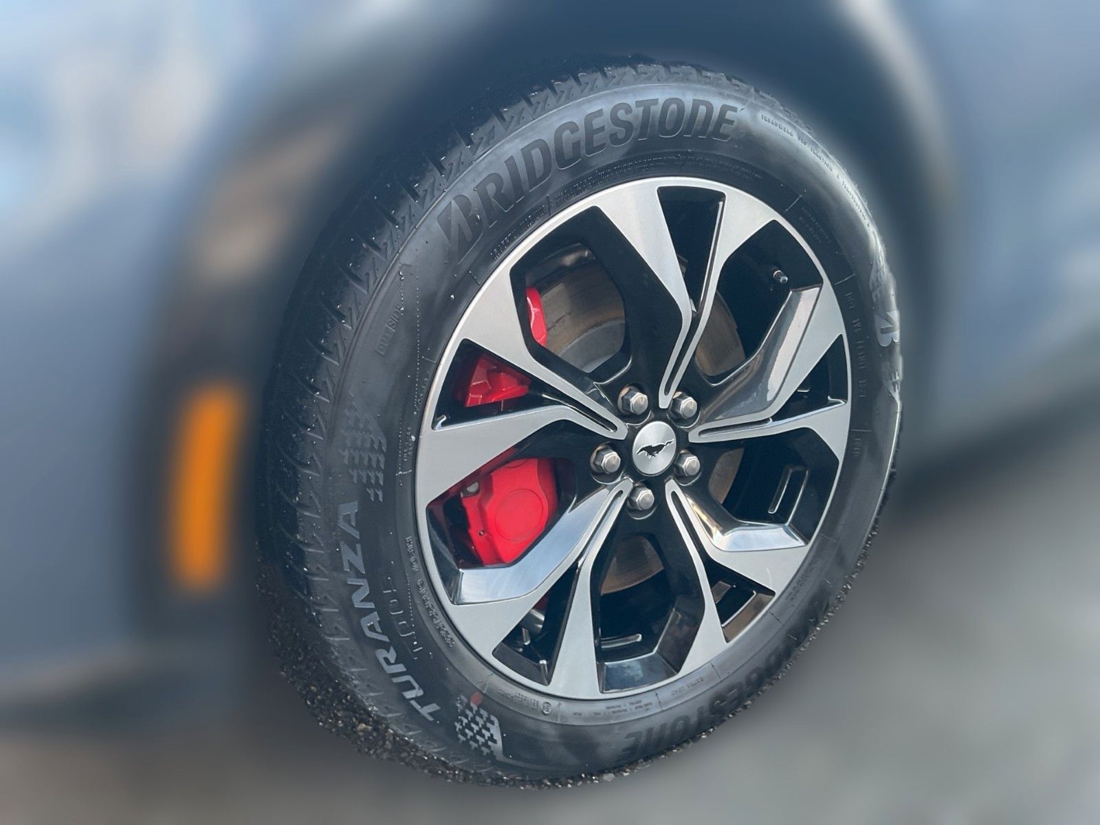 Fahrzeugabbildung Ford Mustang MACH-E AWD+Matrix-LED+B&O+ACC+...