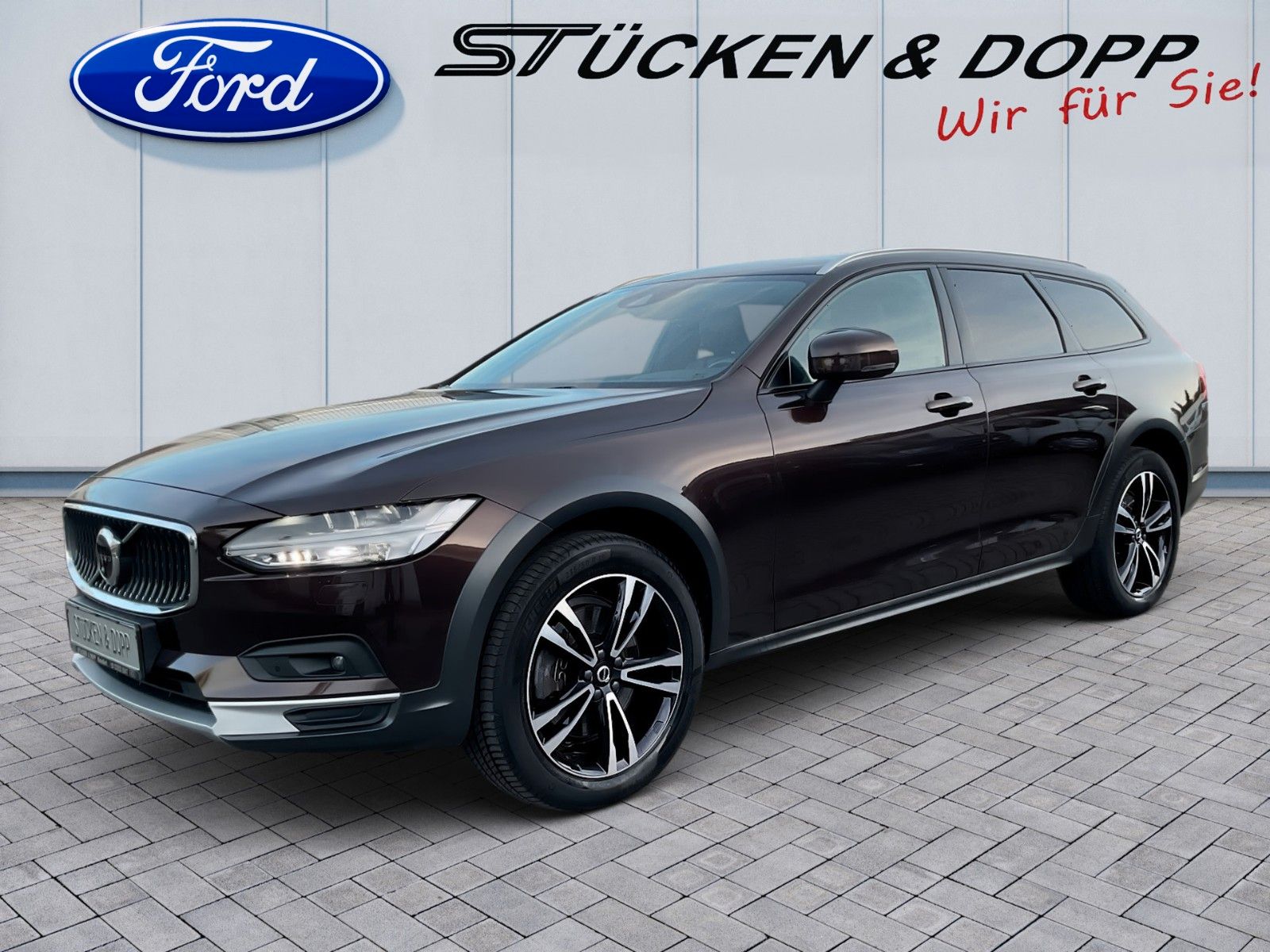 Volvo V90 Cross Country Pro AWD+Standheizung+AHK+Pano.