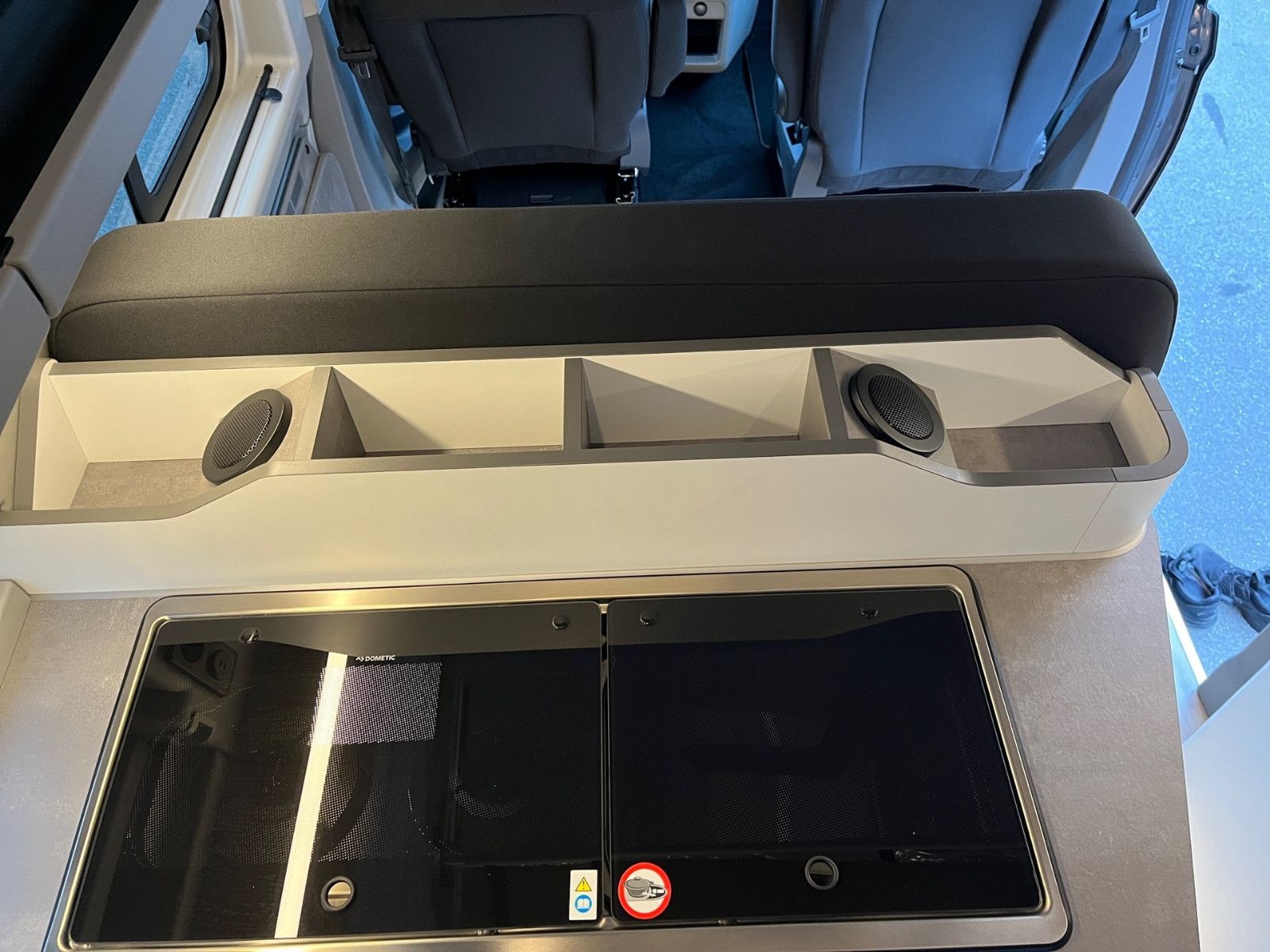 Fahrzeugabbildung Ford Nugget Titanium AD V710