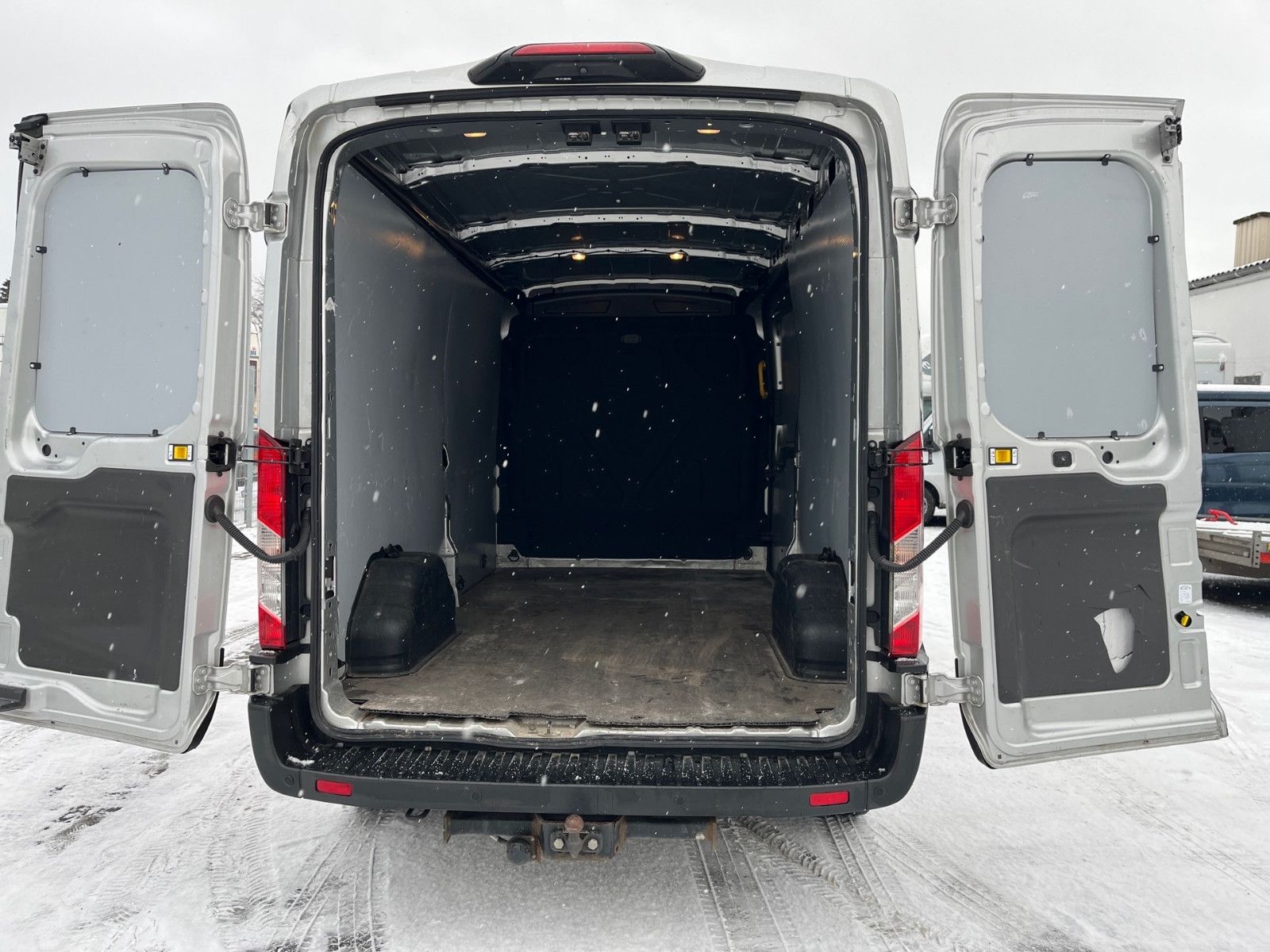 Fahrzeugabbildung Ford Transit Kastenwagen 350L3 *Lagerfahrzeug*