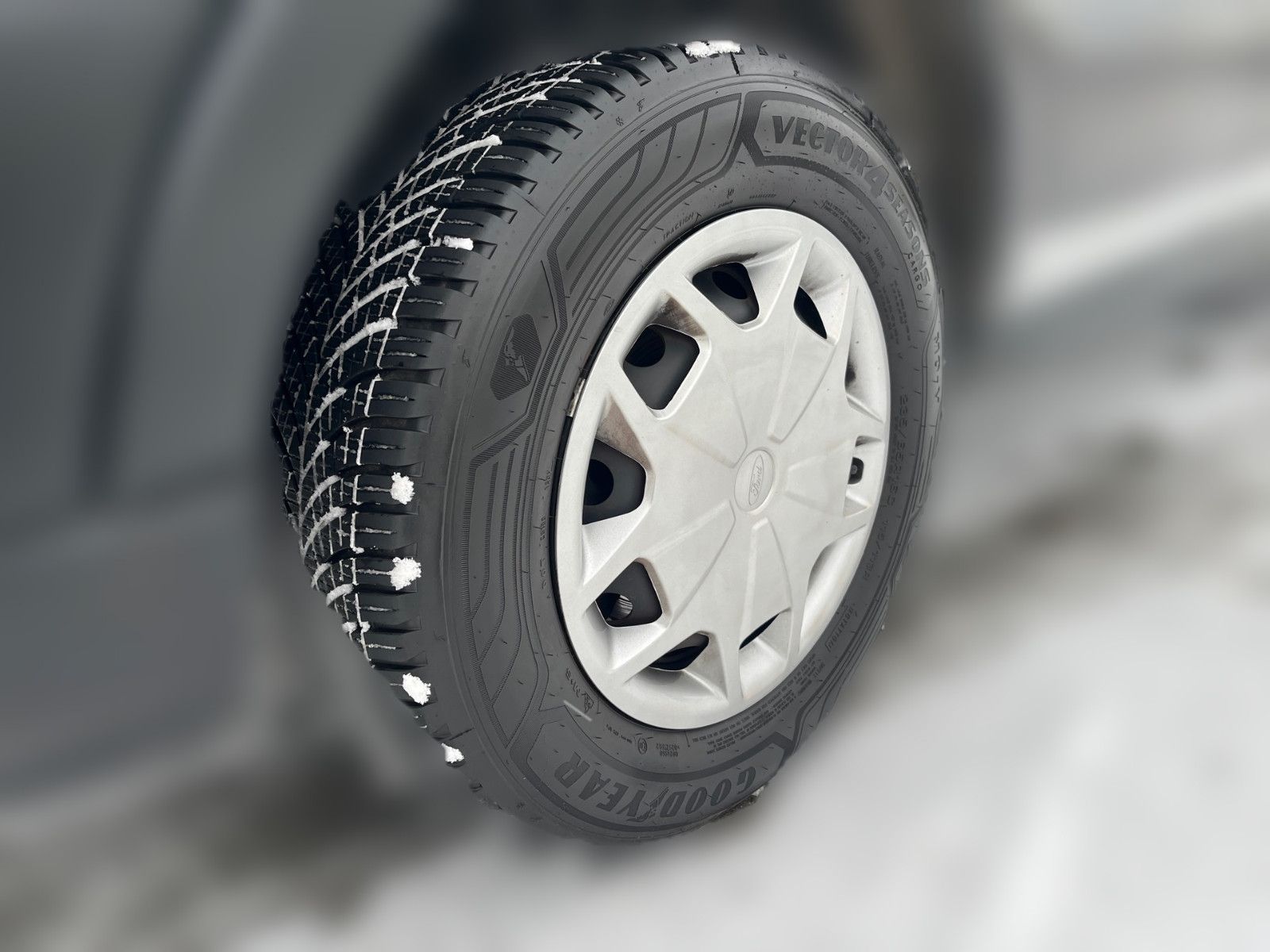 Fahrzeugabbildung Ford Transit Kastenwagen 350L3 *Lagerfahrzeug*