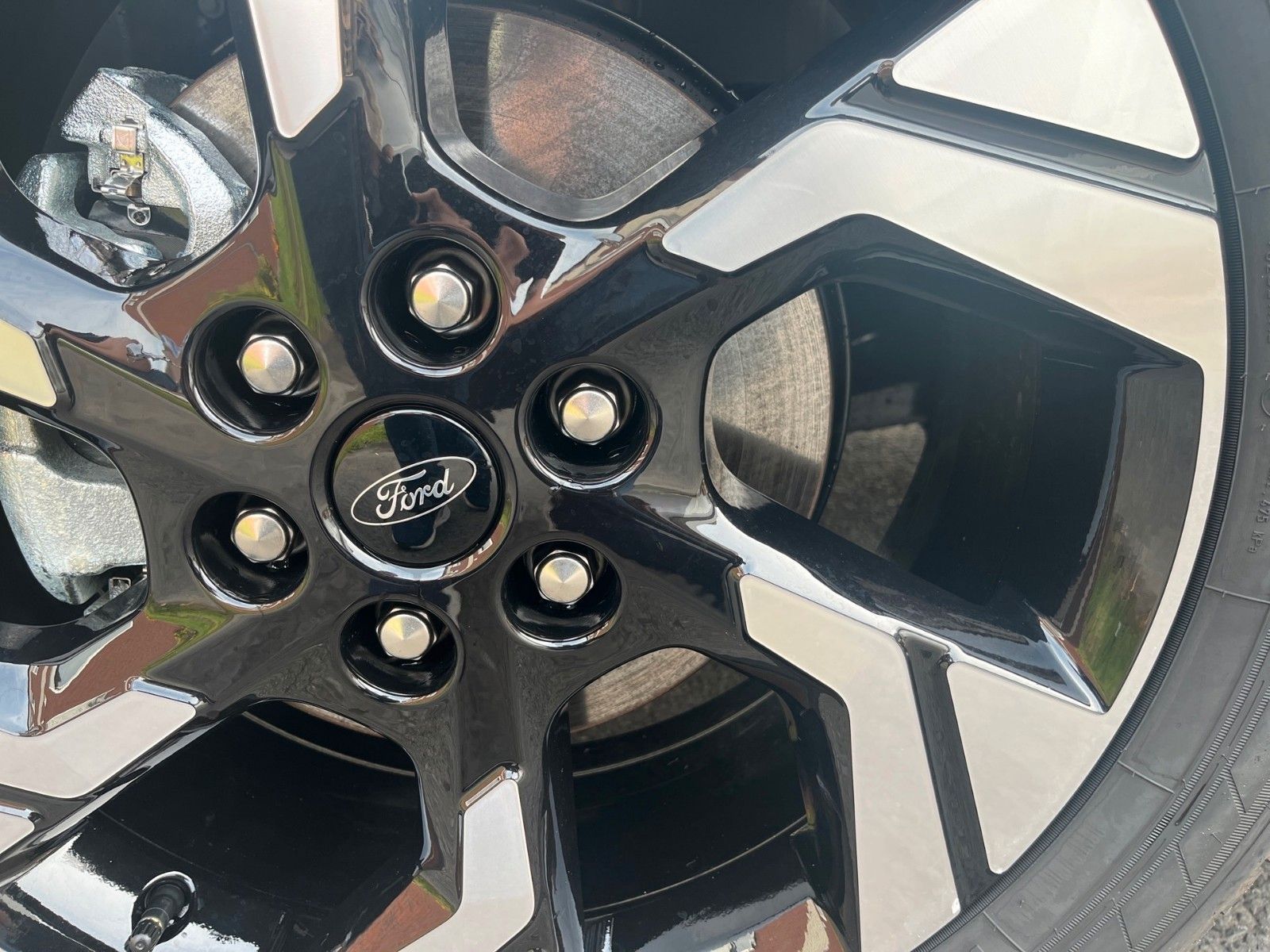 Fahrzeugabbildung Ford Nugget Plus Active V710 0,99% Finanzierung