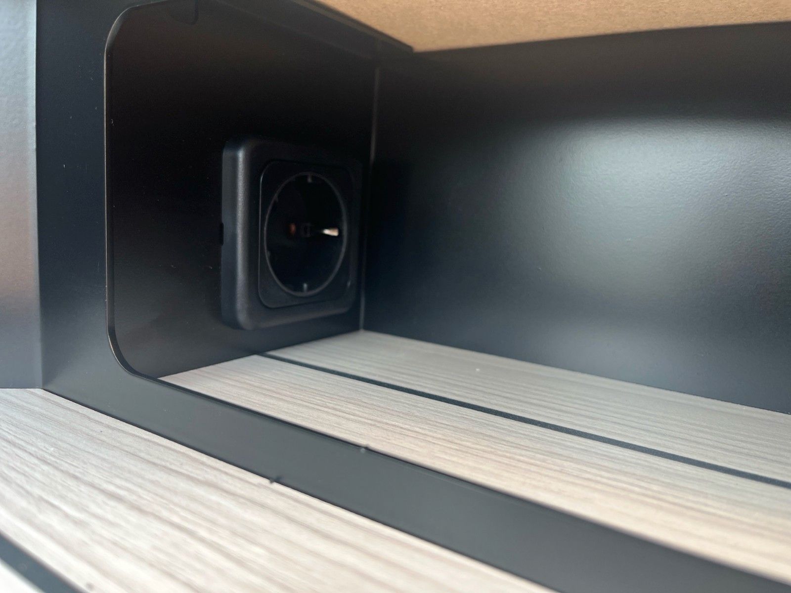 Fahrzeugabbildung Ford Nugget Plus Active V710 0,99% Finanzierung