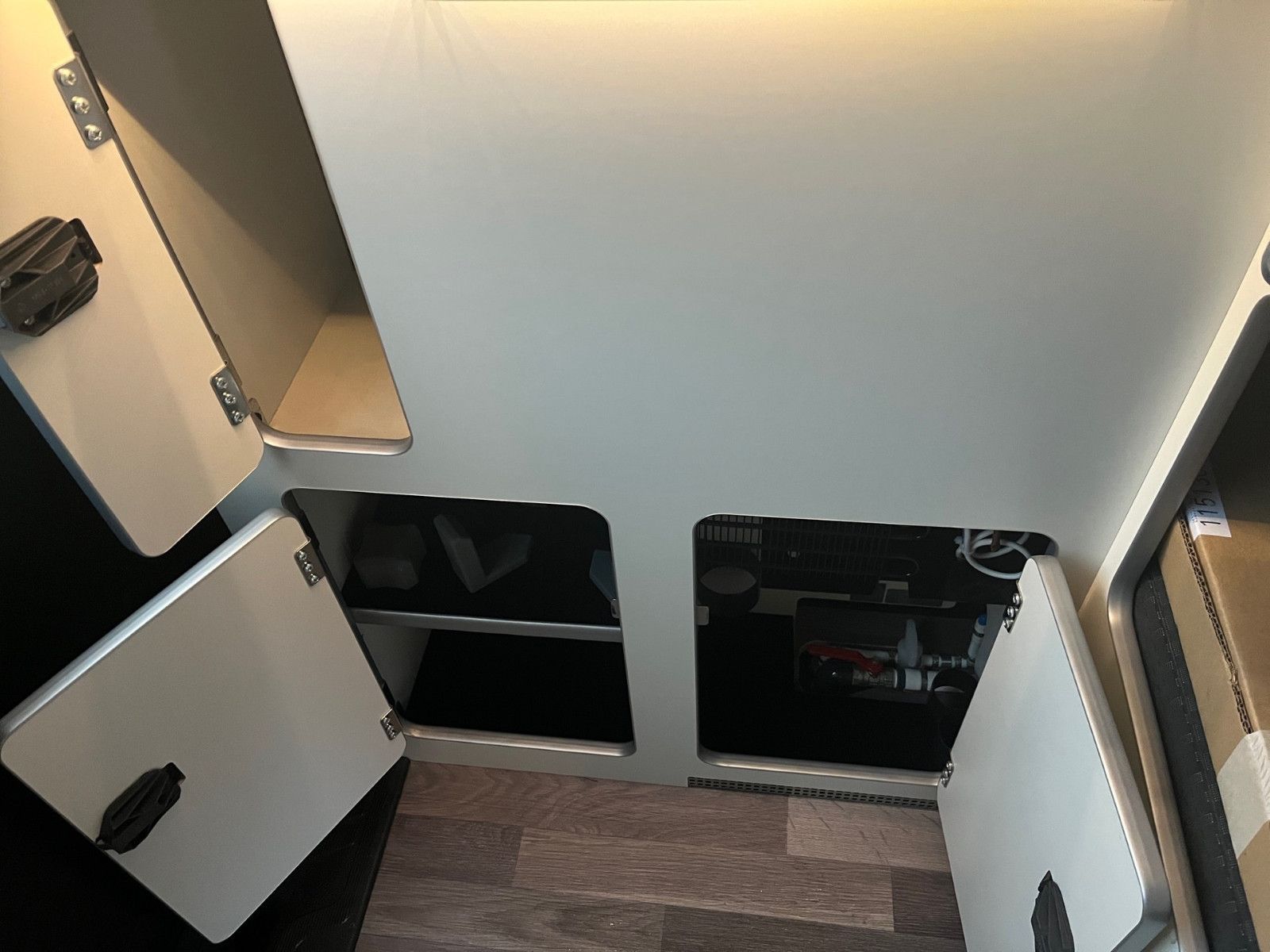 Fahrzeugabbildung Ford Nugget AD Automatik TOP ZUSTAND