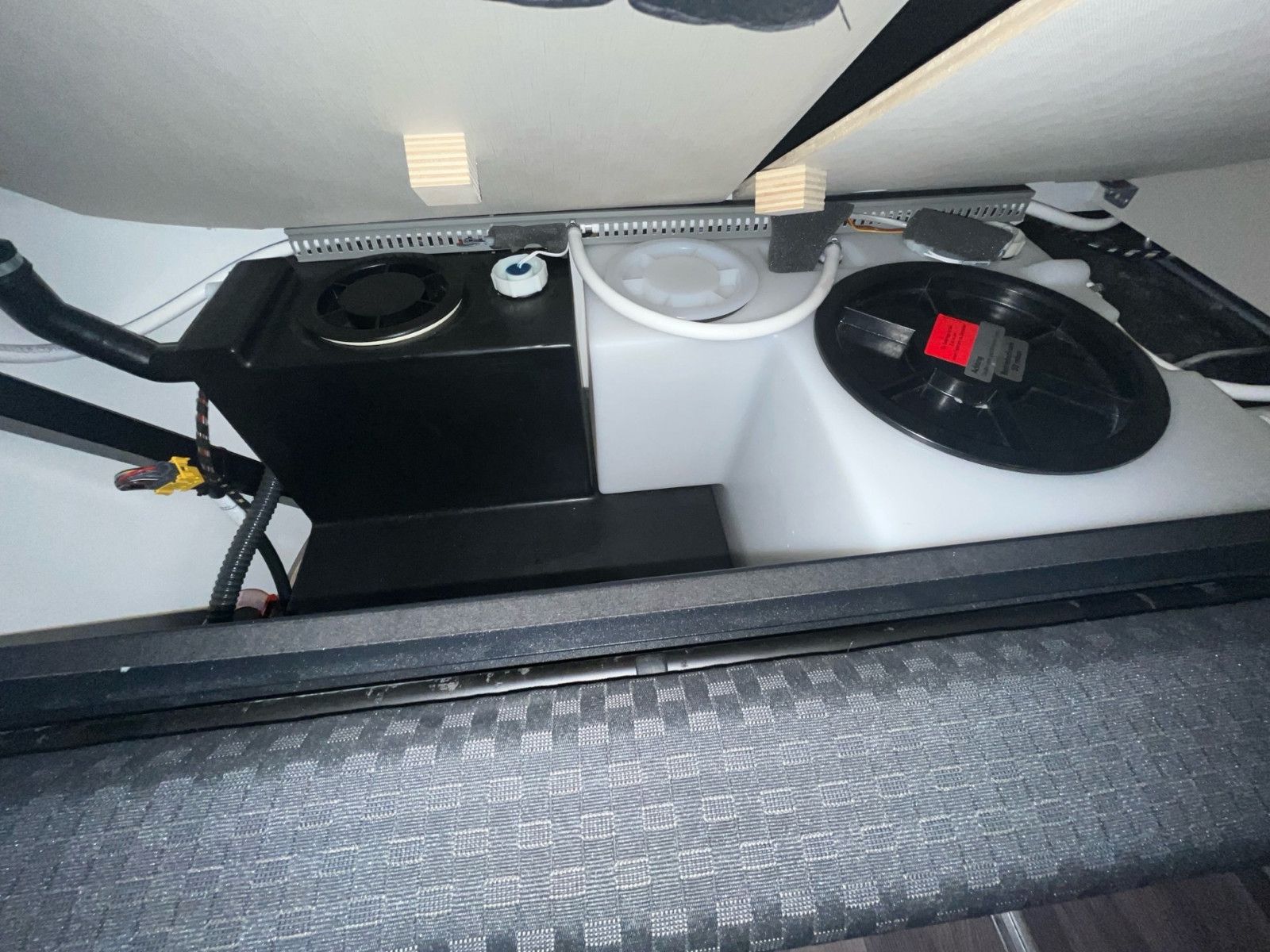 Fahrzeugabbildung Ford Nugget AD Automatik TOP ZUSTAND