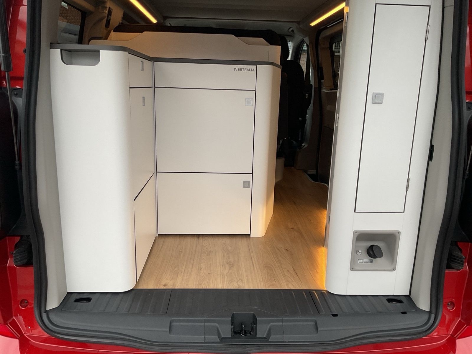 Fahrzeugabbildung Ford Nugget AD Titanium V710 0,99% Finanzierung