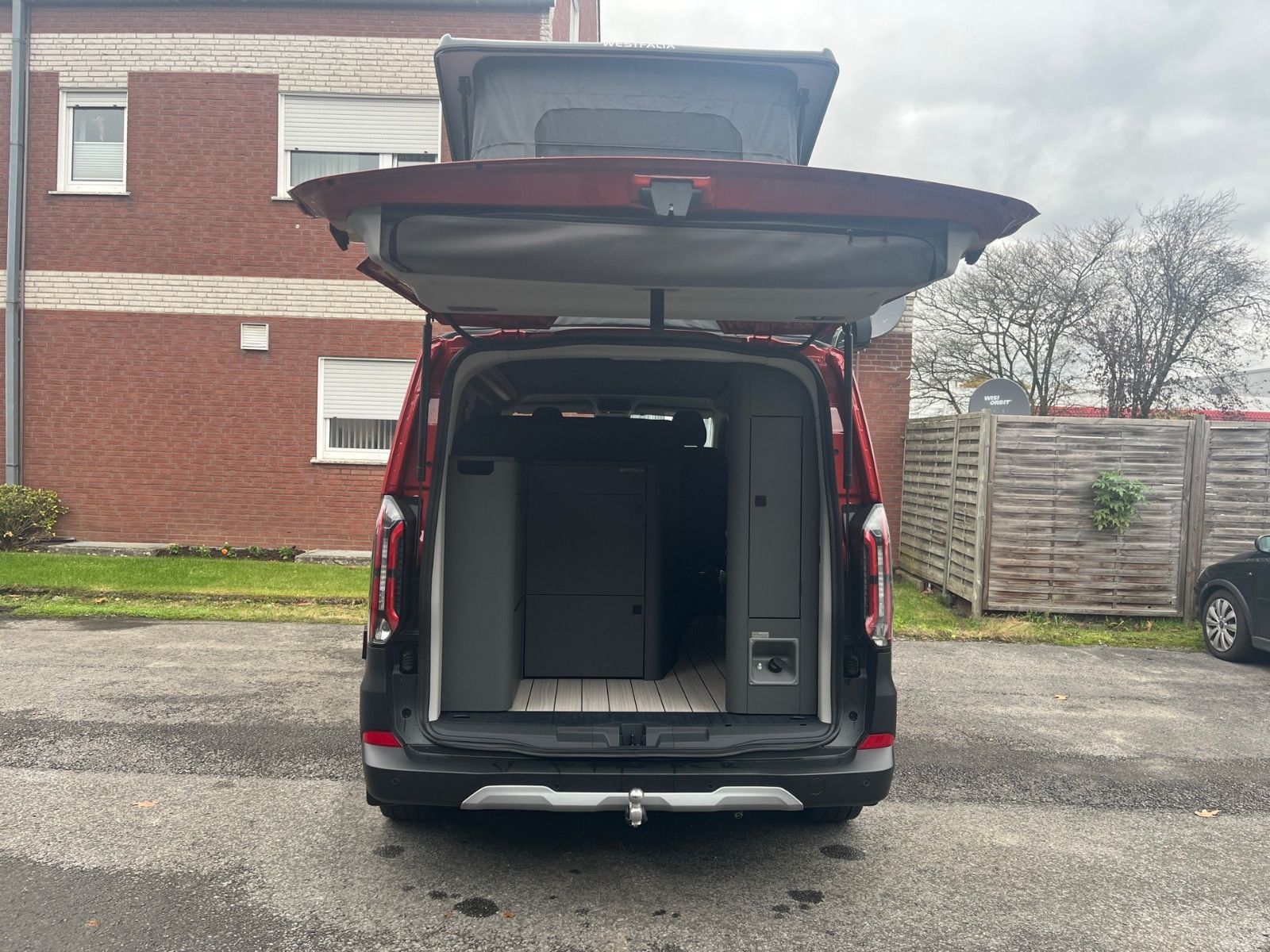 Fahrzeugabbildung Ford Nugget Active V710 0,99% Finanzierung!!!