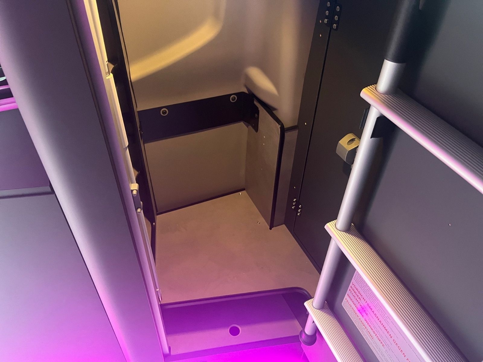 Fahrzeugabbildung Ford Nugget Active V710 0,99% Finanzierung!!!