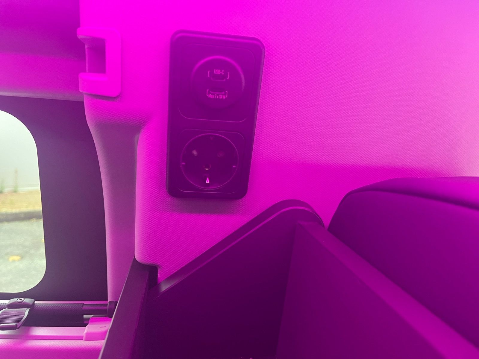 Fahrzeugabbildung Ford Nugget Active V710 0,99% Finanzierung!!!