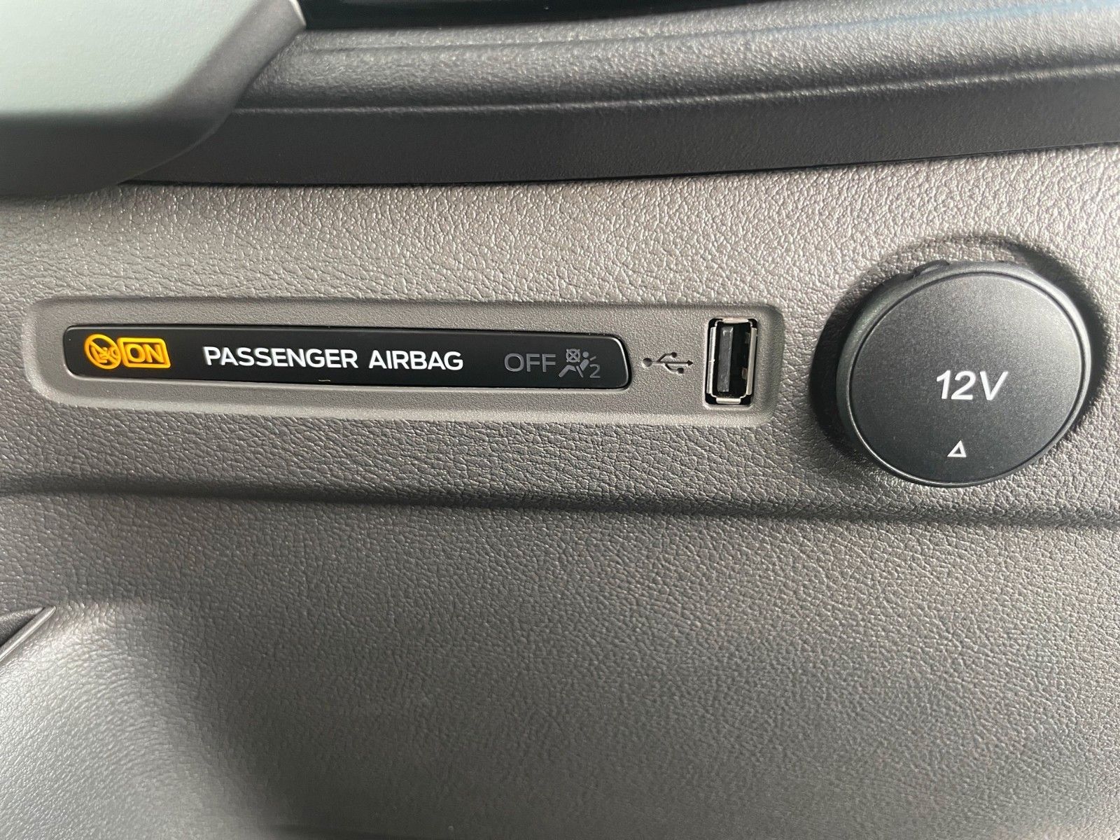 Fahrzeugabbildung Ford Transit 350L3H2 Trend Allrad+AHK+Rückfahrkamera+