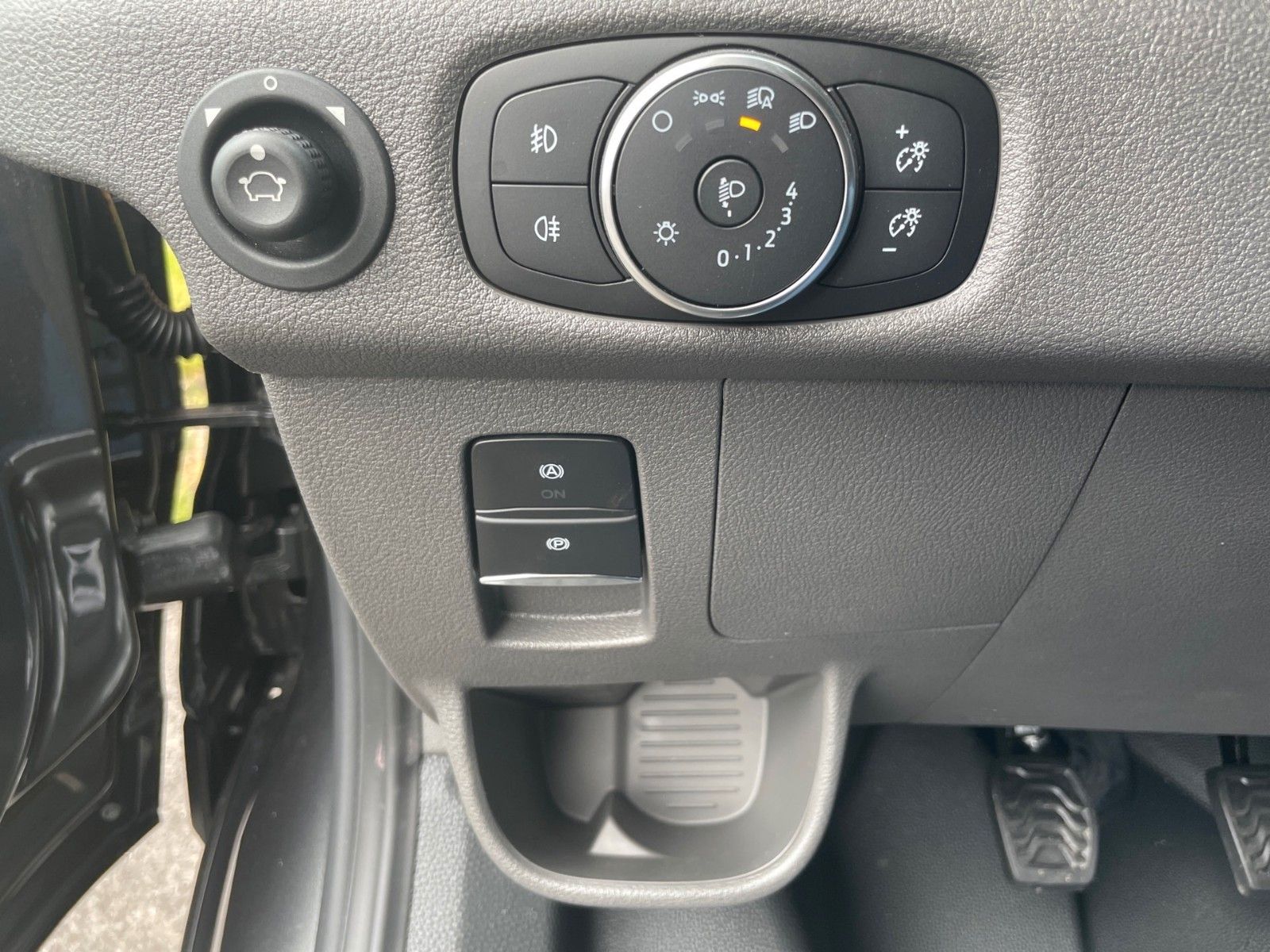 Fahrzeugabbildung Ford Transit 350L3H2 Trend Allrad+AHK+Rückfahrkamera+