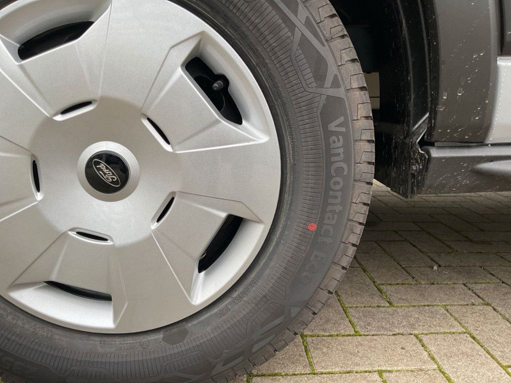 Fahrzeugabbildung Ford Transit Trend L2H3 Beifahrer Einzelsitz